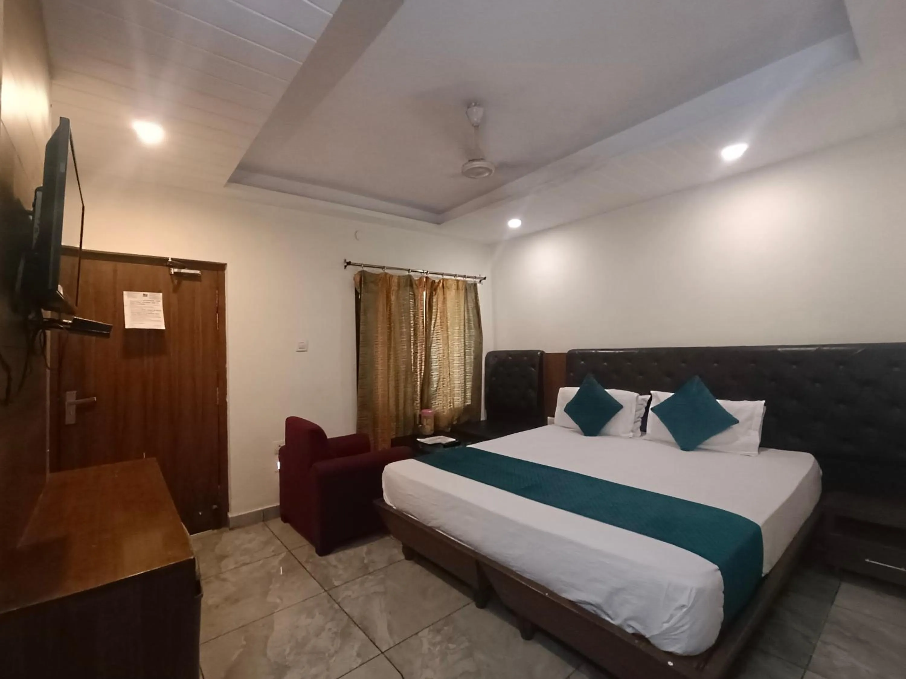 Bed in Hotel Ganga Azure@ Har Ki Pauri Road