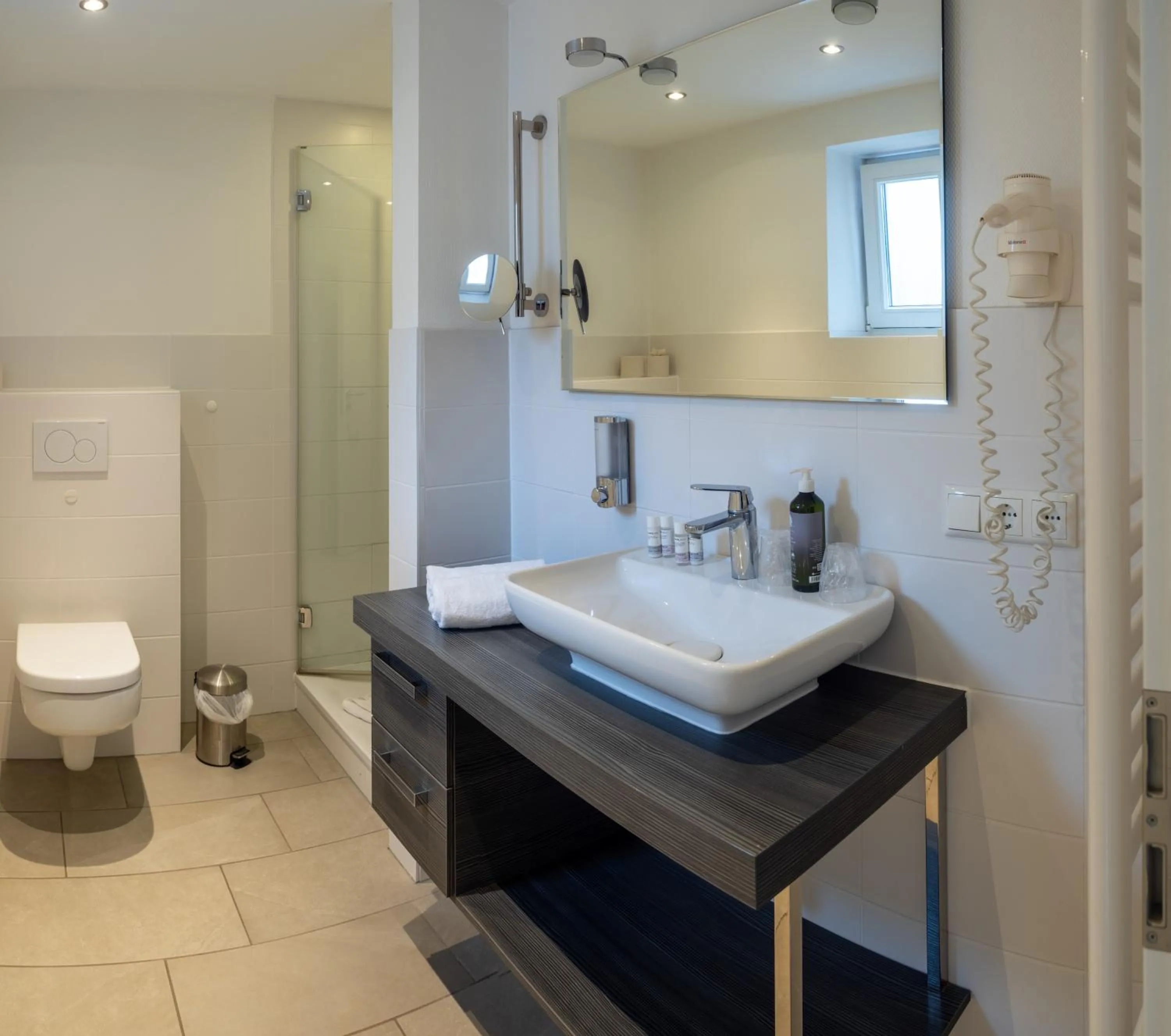 Bathroom in Lieblingsplatz Hotel Seedeich