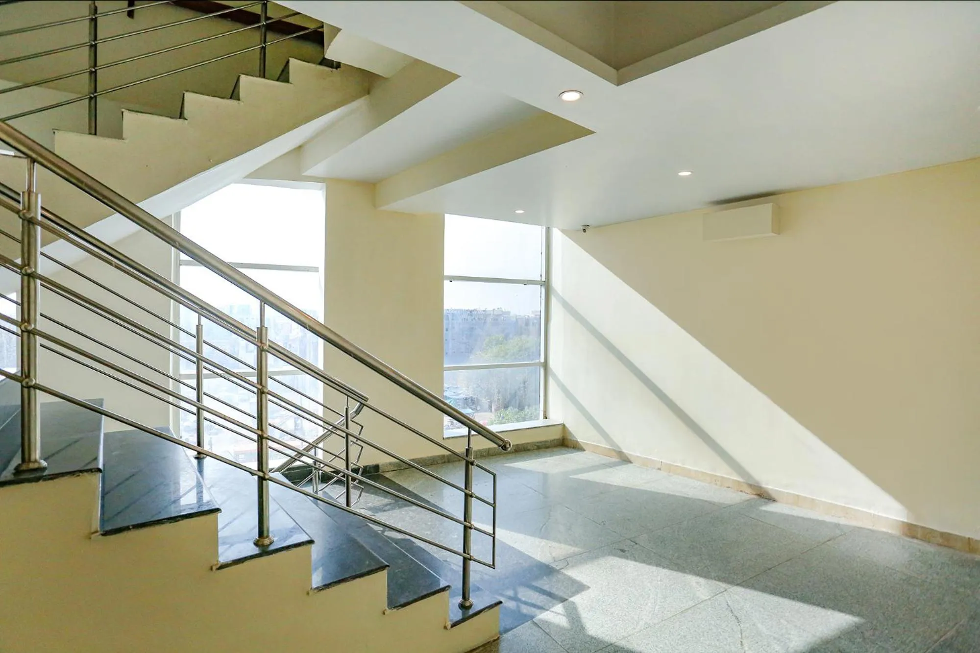 Lobby or reception in Via Kapashera Residency