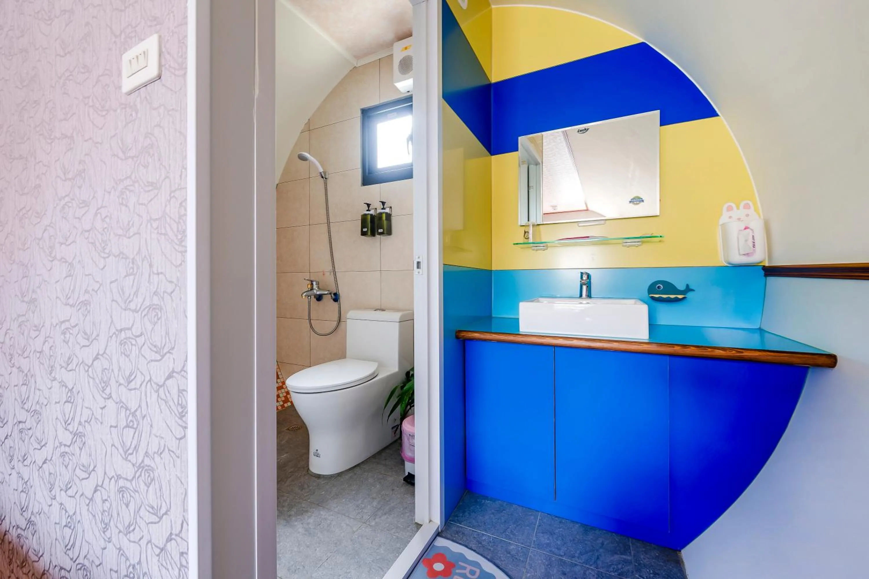 Bathroom in Shen-Lu-Ju B&B