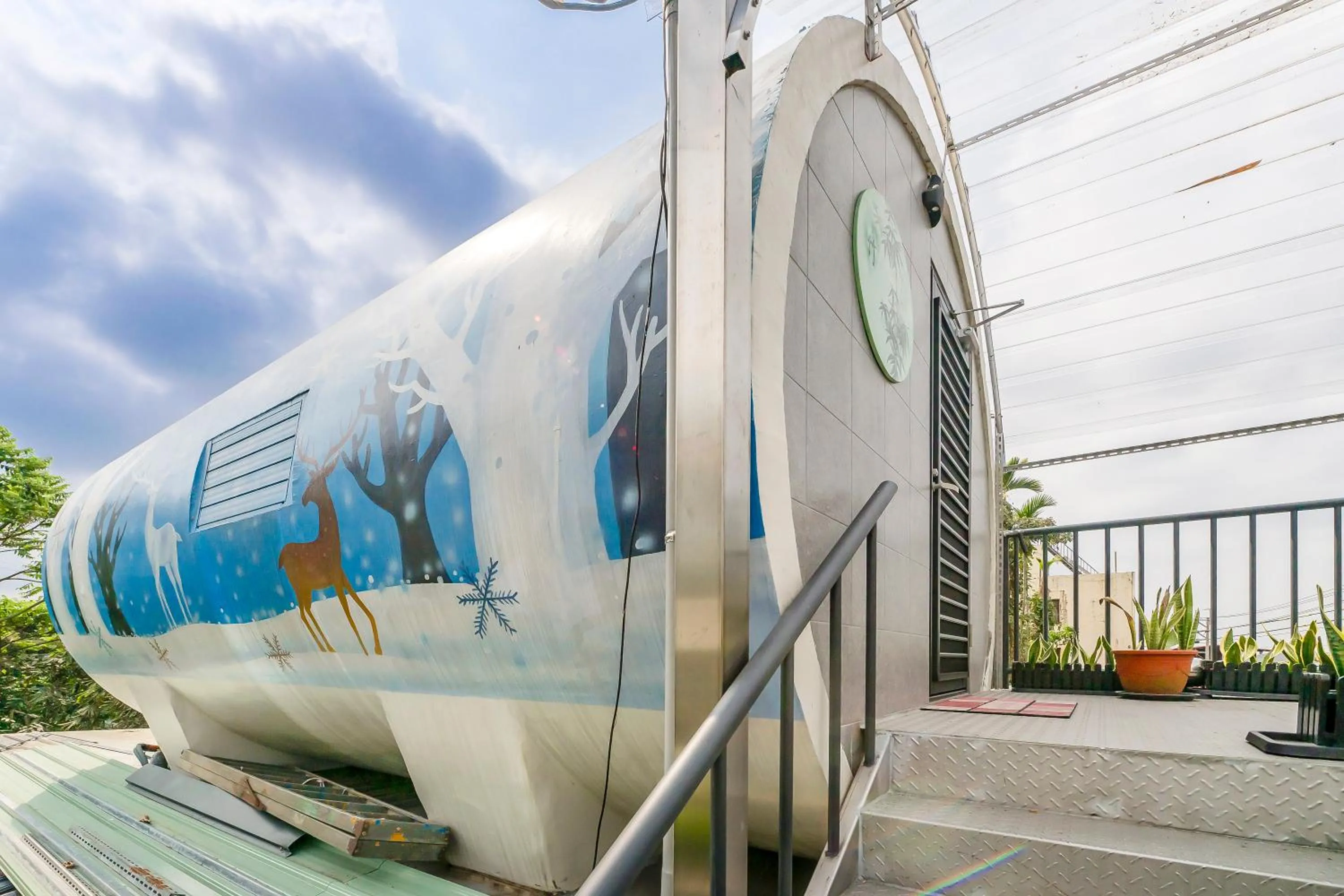 Property building in Shen-Lu-Ju B&B