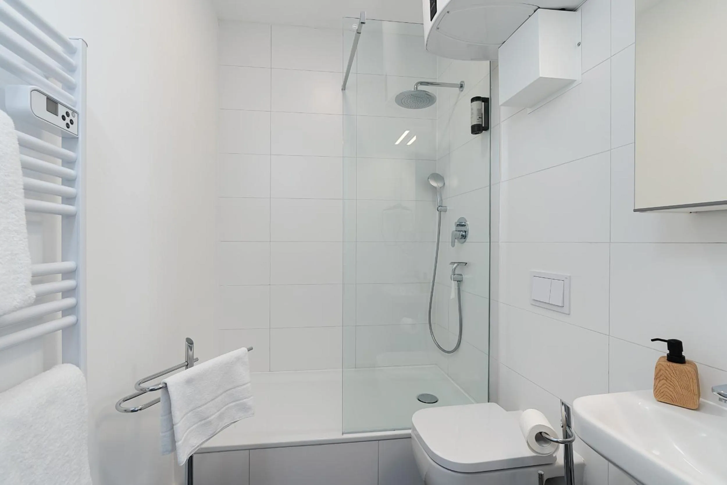 Shower in BRIGHT Hildesheim Angoulemeplatz
