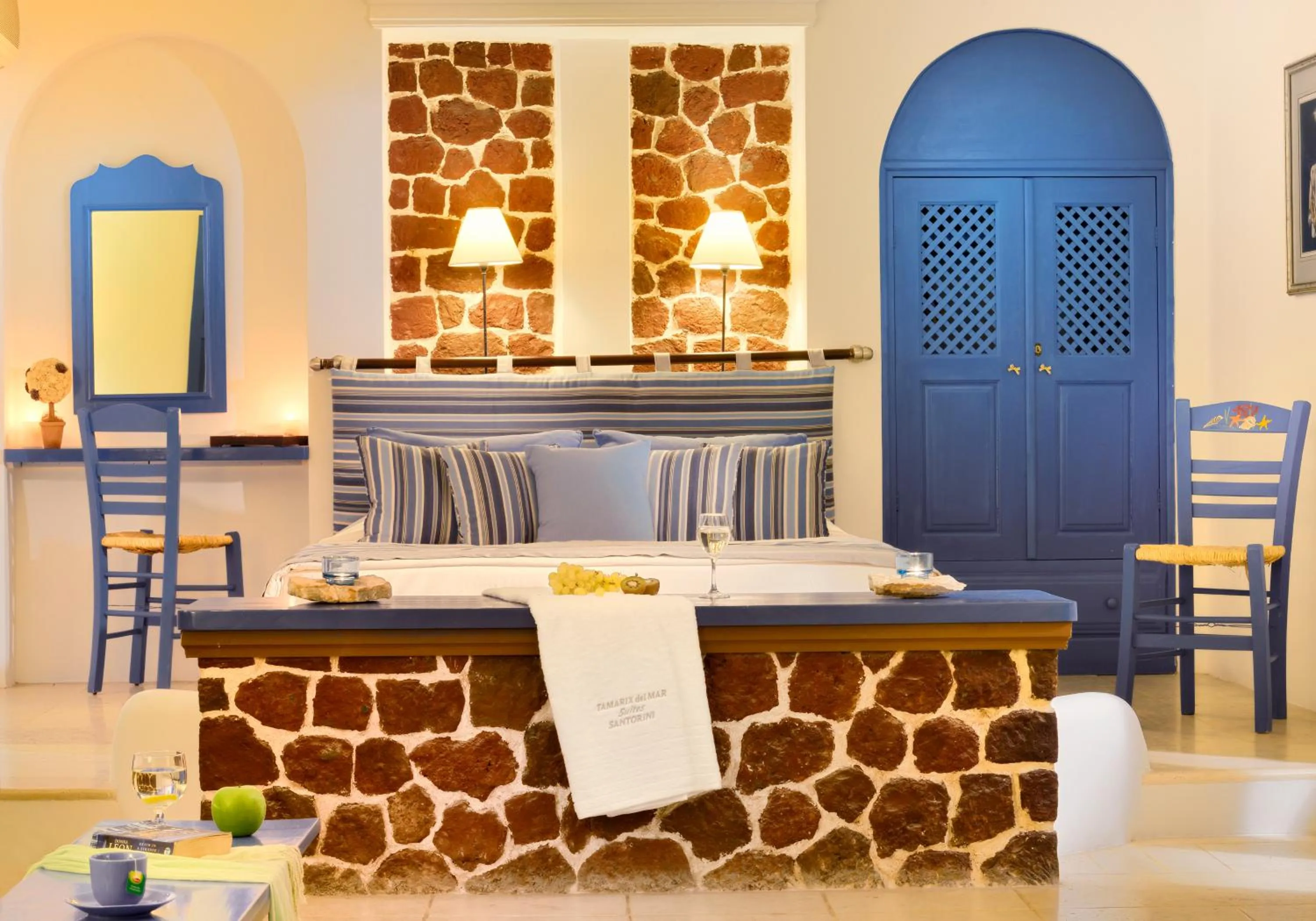 Bed in Tamarix Del Mar Suites