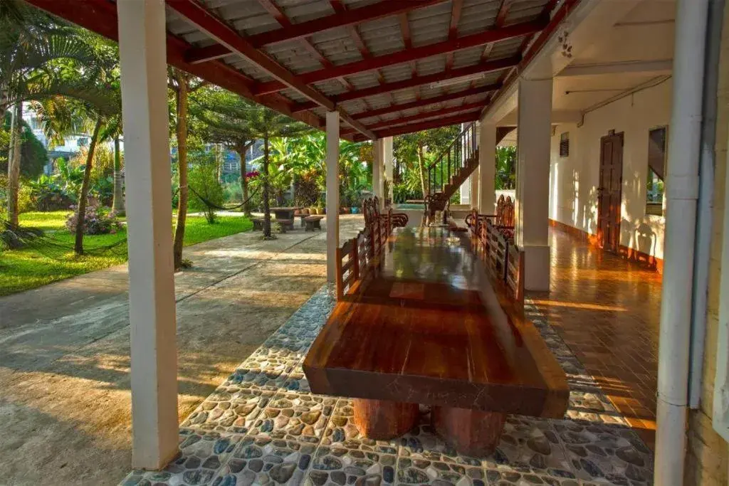 Restaurant/places to eat in Riverside Garden Hostel Restaurant/places to eat in Riverside Garden Hostel