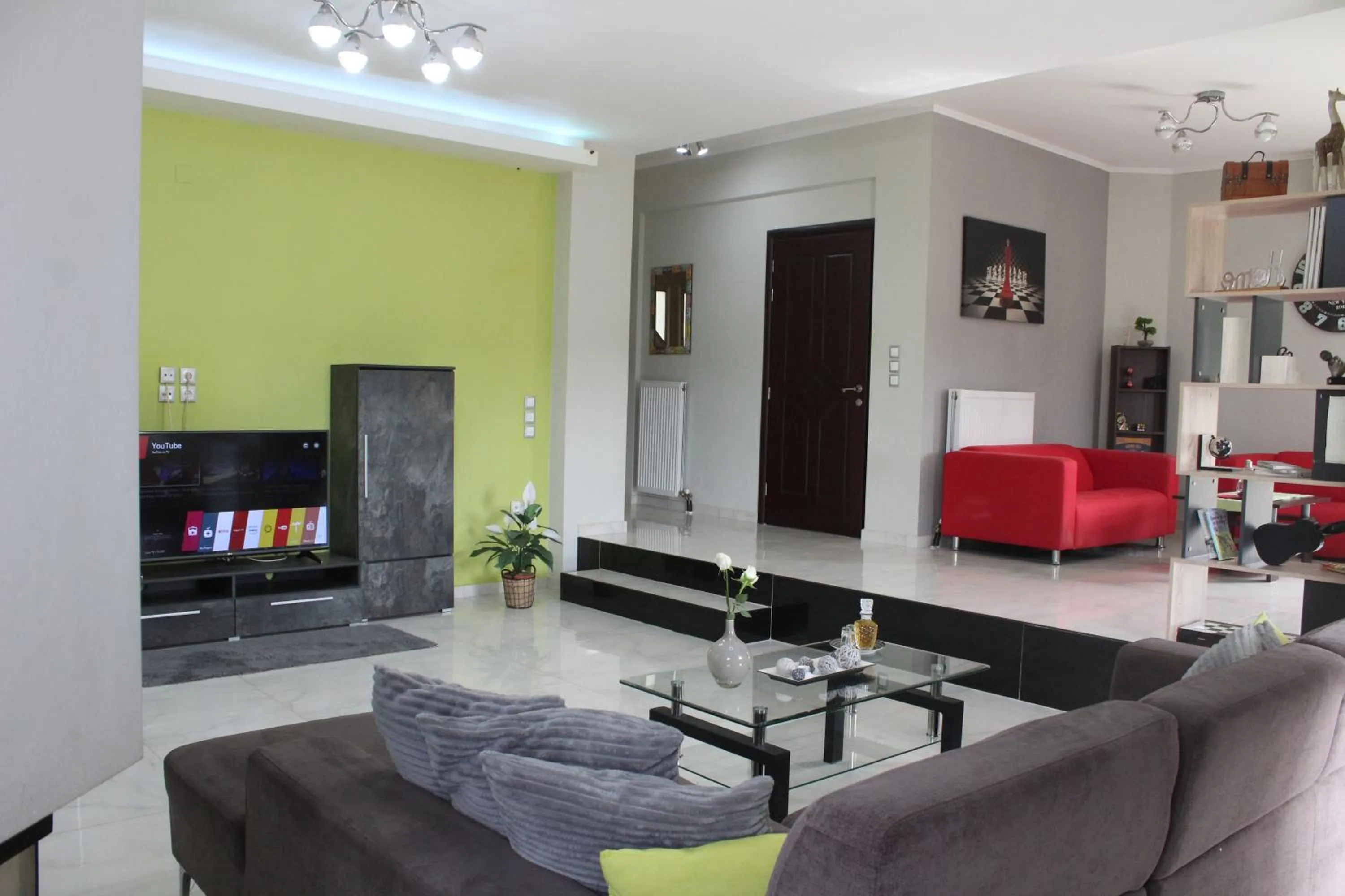 Kallia's Modern Apartment