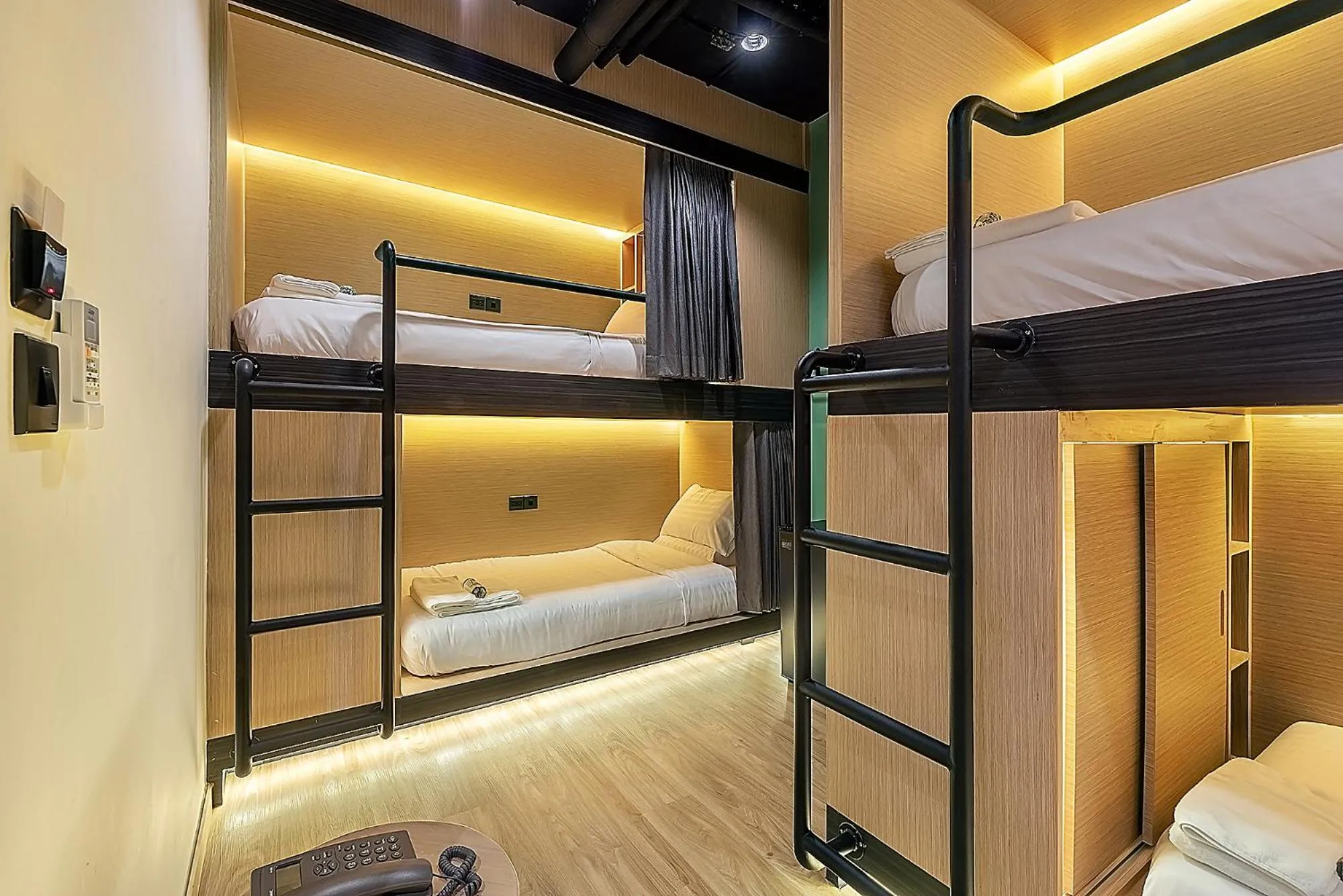 Bed in Phra Nakhon Poshtel