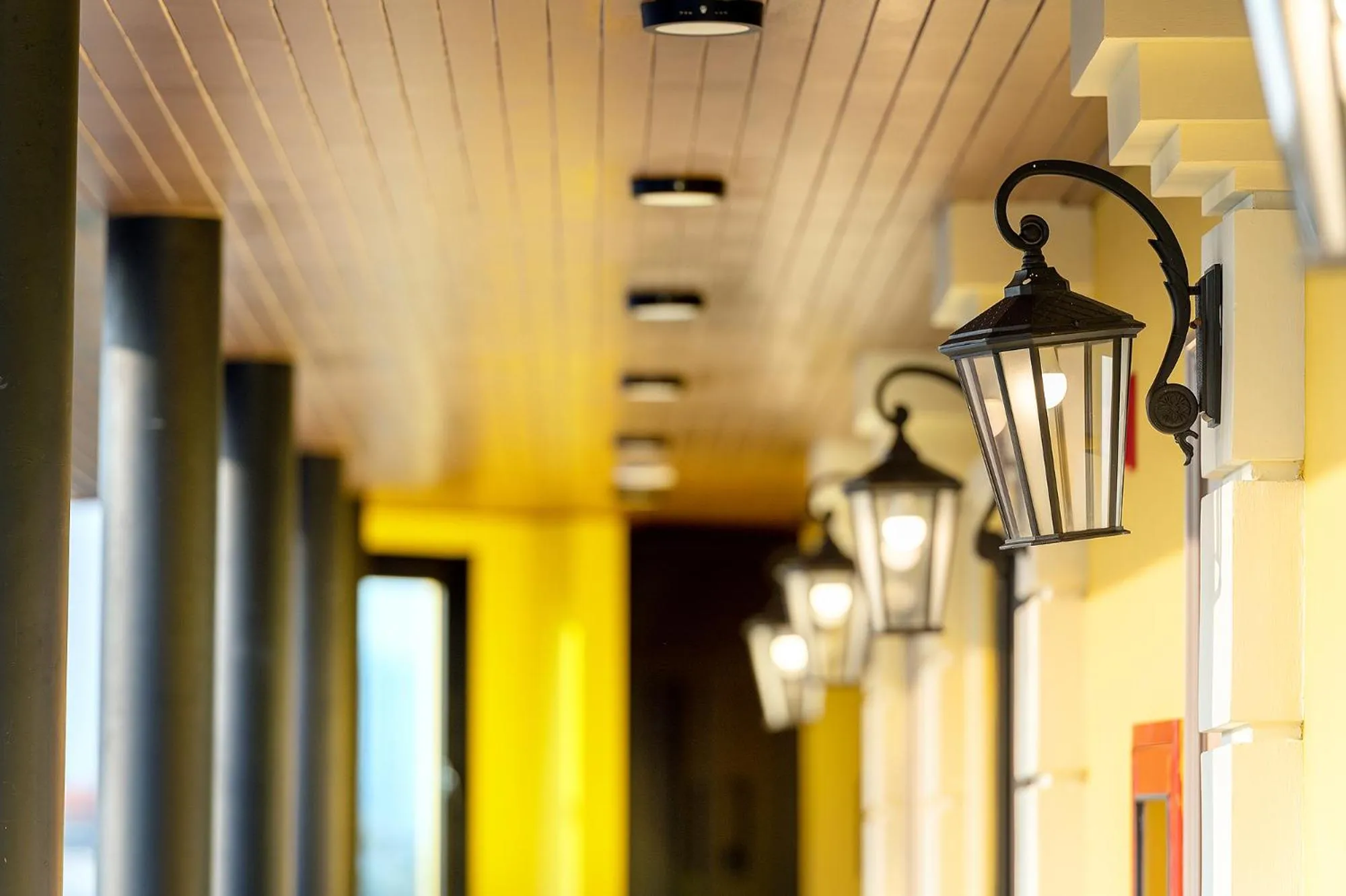 Decorative detail in Phra Nakhon Poshtel