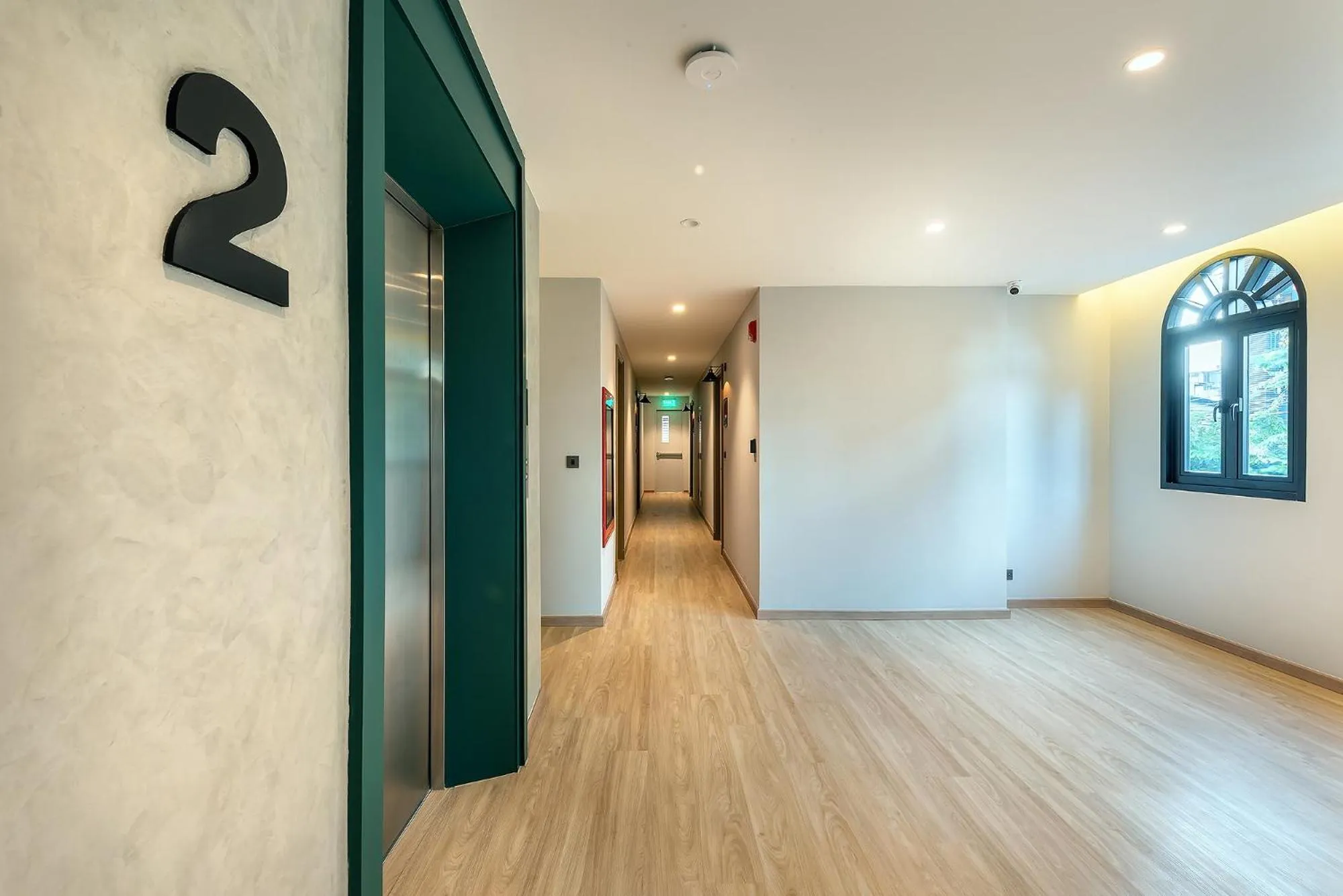 Decorative detail in Phra Nakhon Poshtel