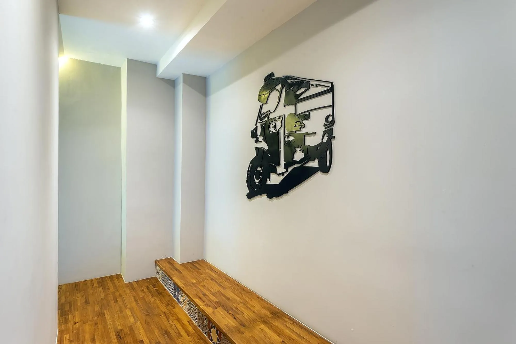 Decorative detail in Phra Nakhon Poshtel