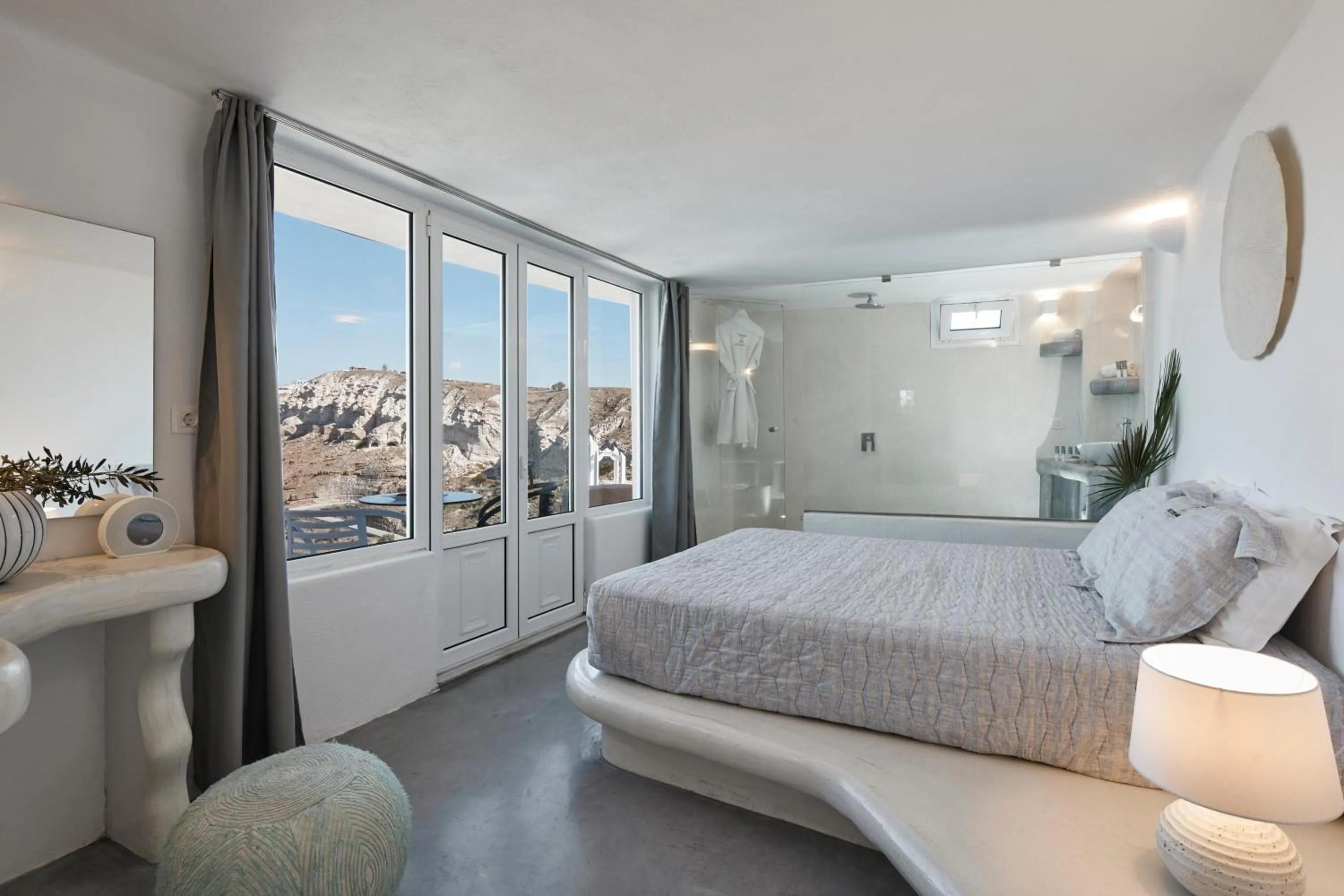 Bedroom, Bed in Suites of the Gods Cave Spa Hotel