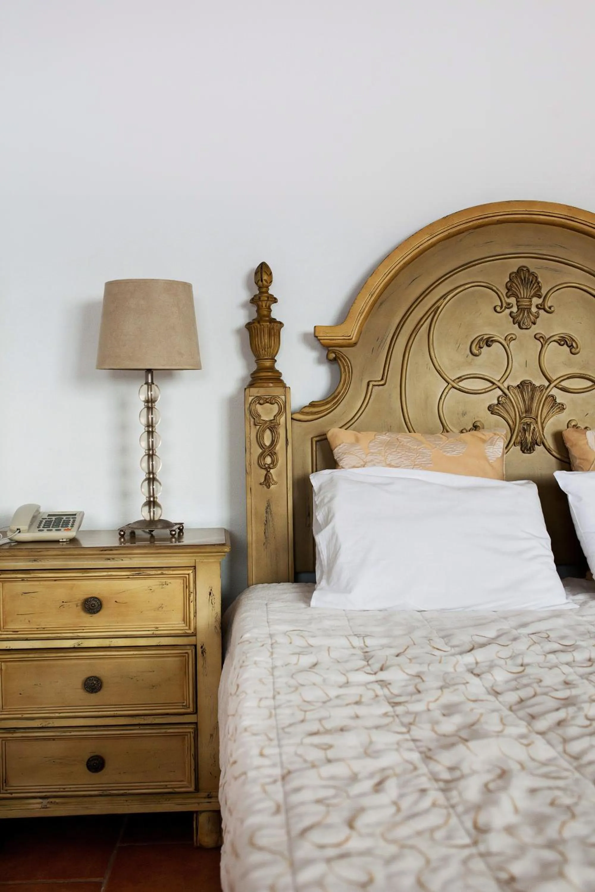 Bedroom, Bed in Suites of the Gods Cave Spa Hotel