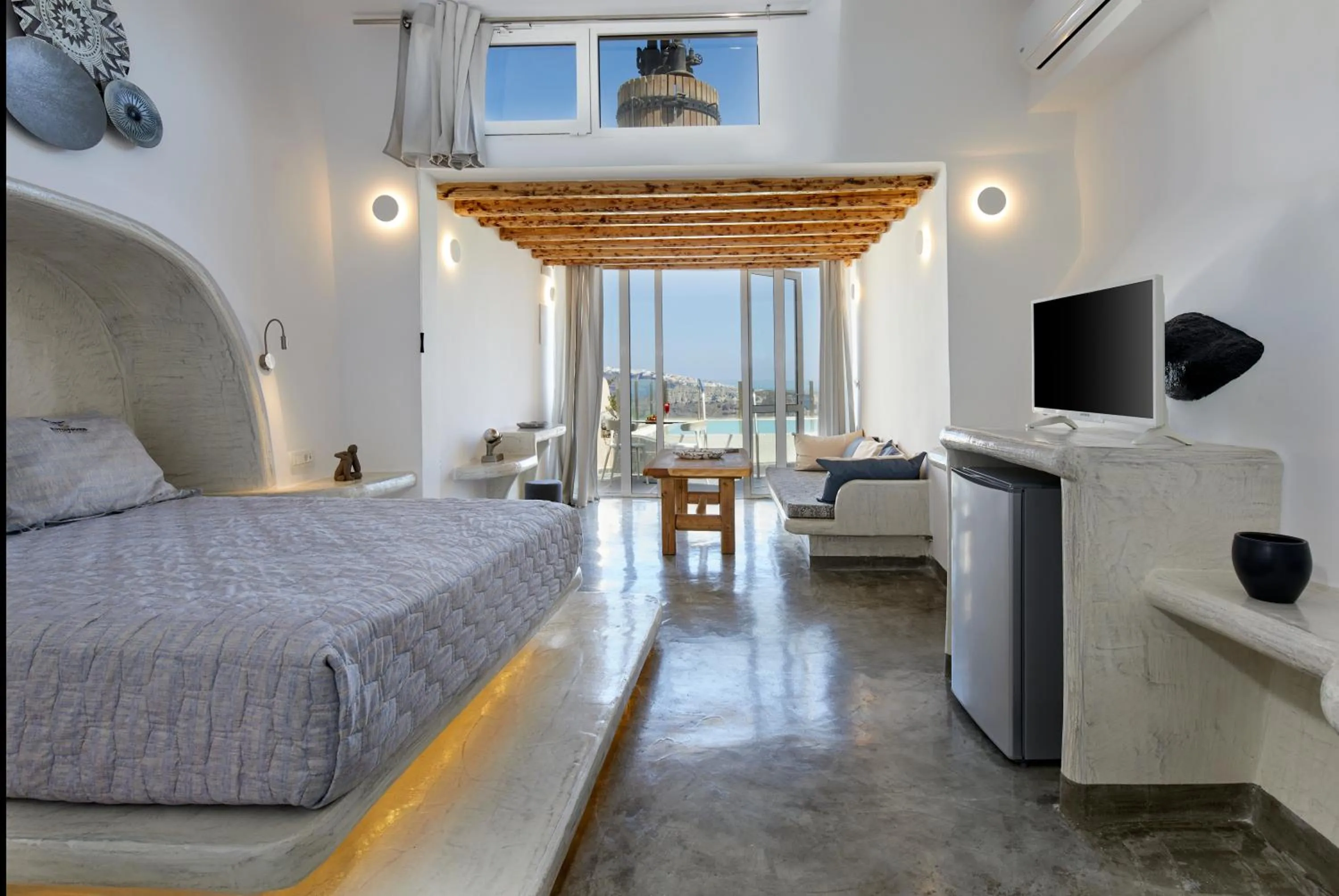 Photo of the whole room, Bed in Suites of the Gods Cave Spa Hotel