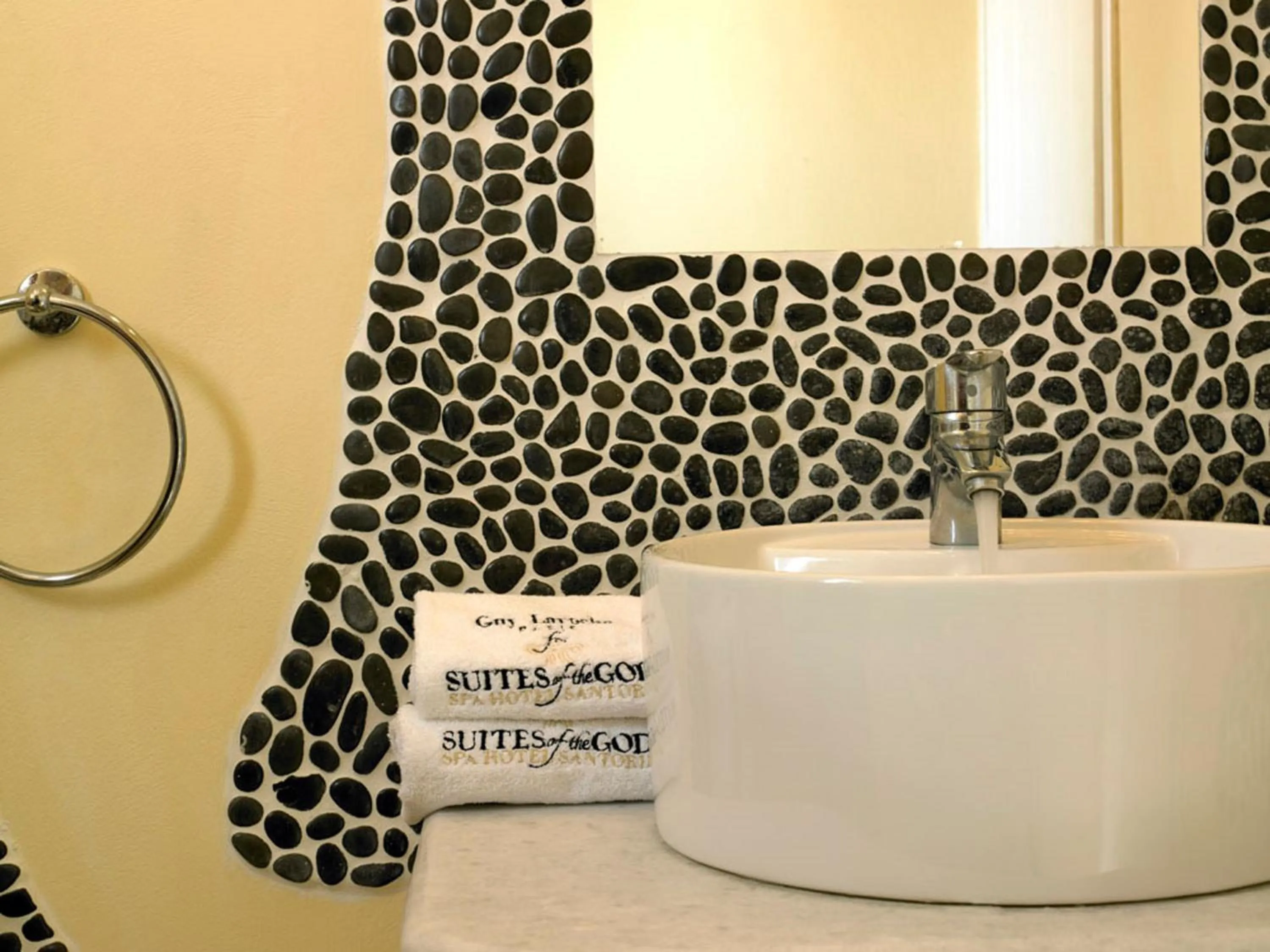 Bathroom in Suites of the Gods Cave Spa Hotel