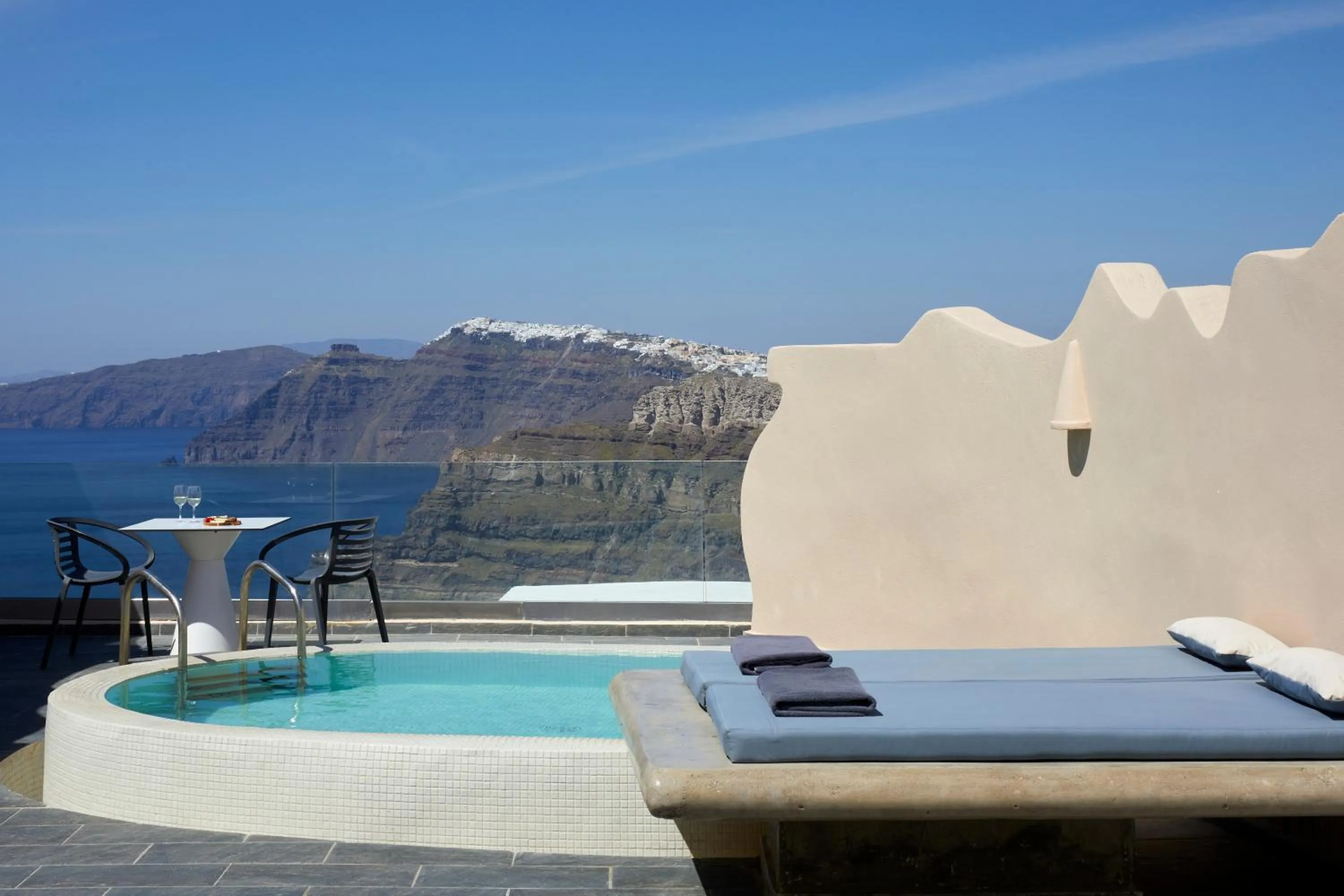 Natural landscape in Suites of the Gods Cave Spa Hotel