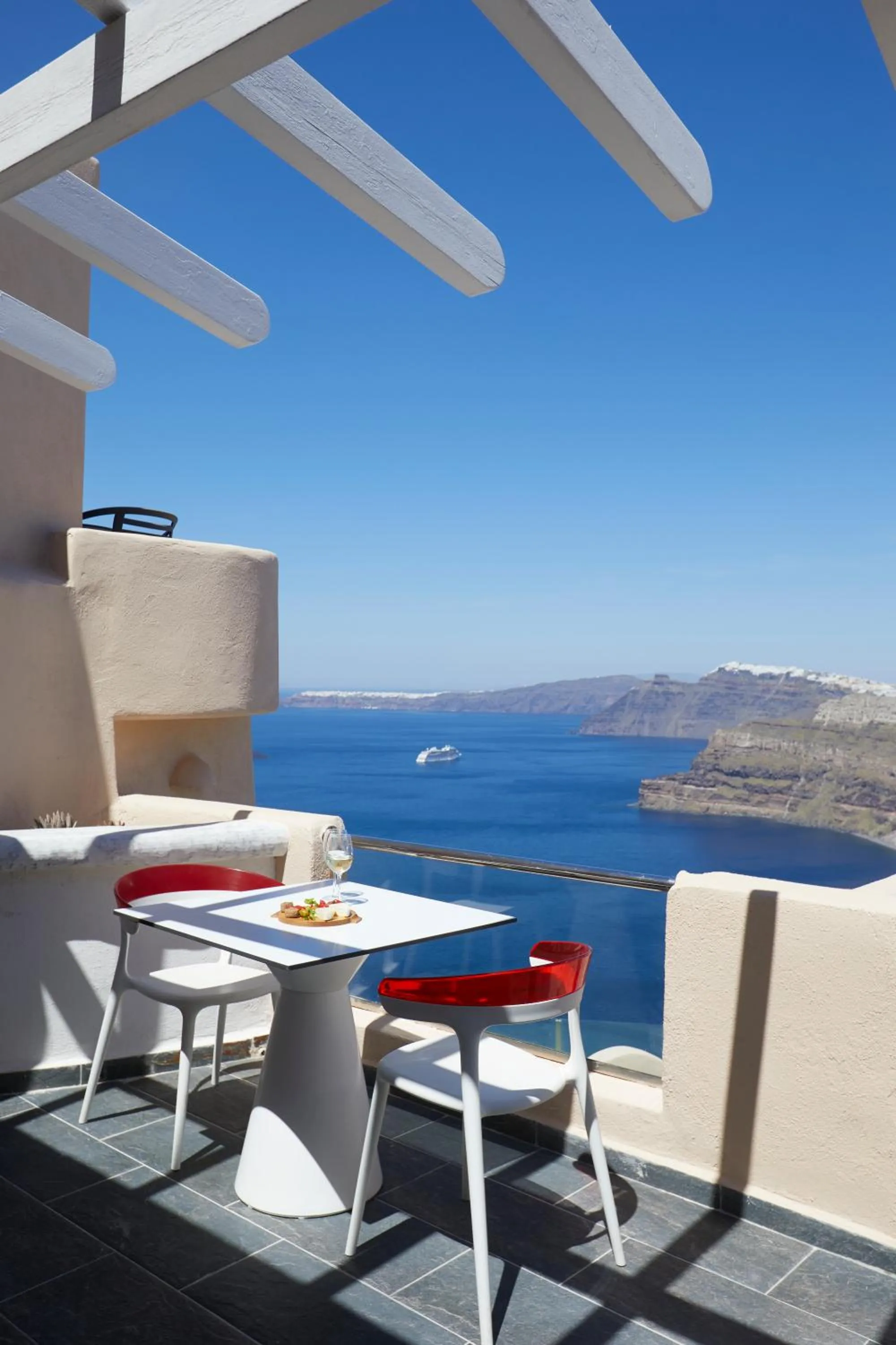 Natural landscape in Suites of the Gods Cave Spa Hotel