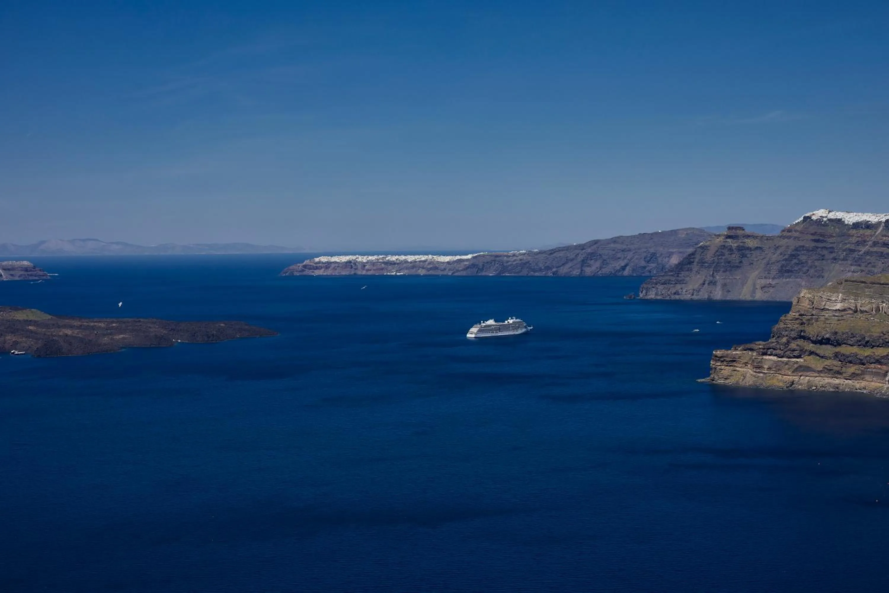 Natural landscape in Suites of the Gods Cave Spa Hotel