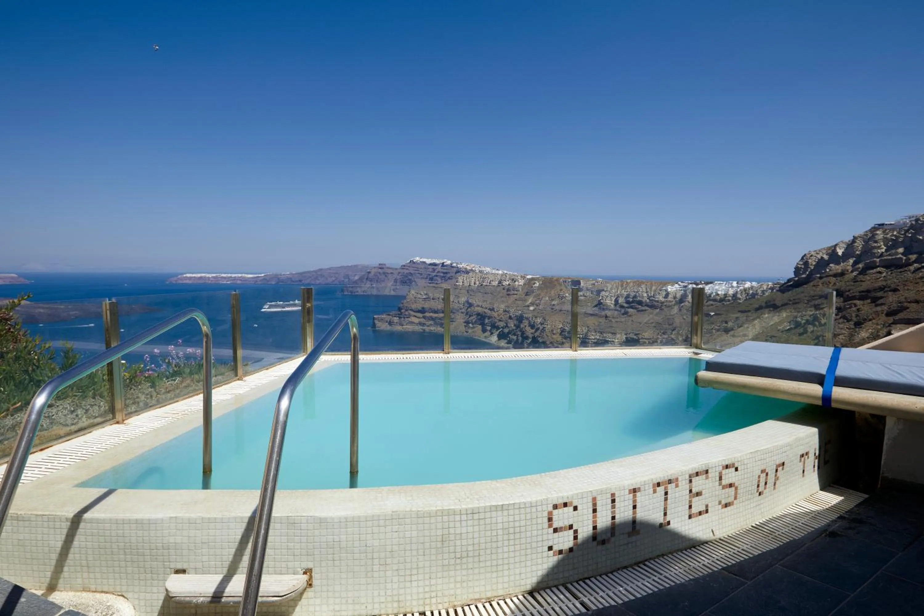 Natural landscape in Suites of the Gods Cave Spa Hotel