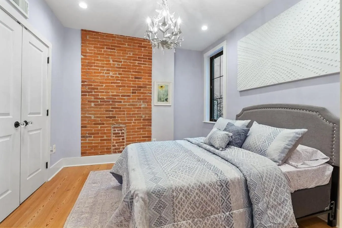 Bed in Designer 3 BR Townhome with Beautiful Backyard