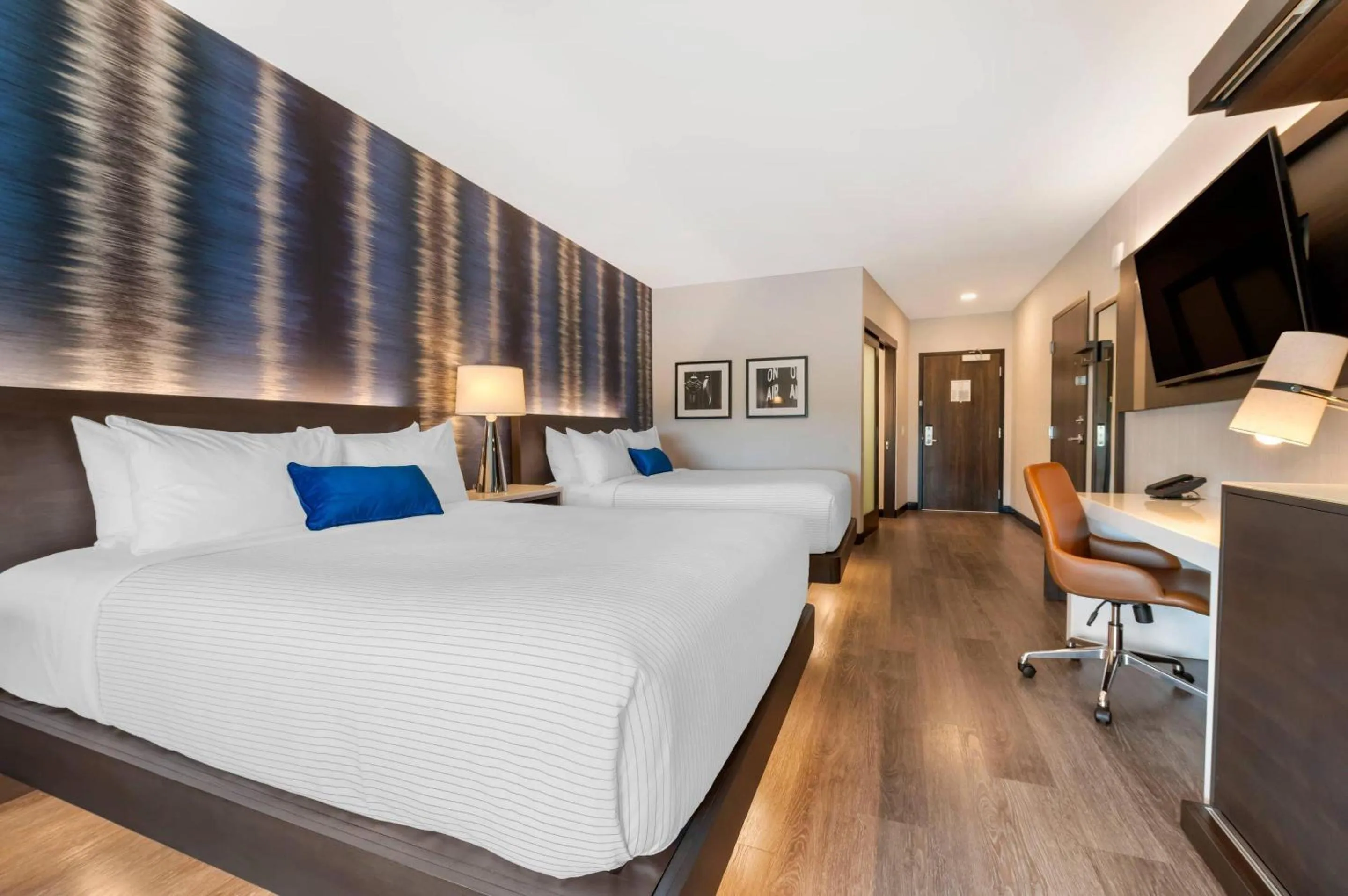 Bedroom, Bed in Cambria Hotel Detroit Downtown