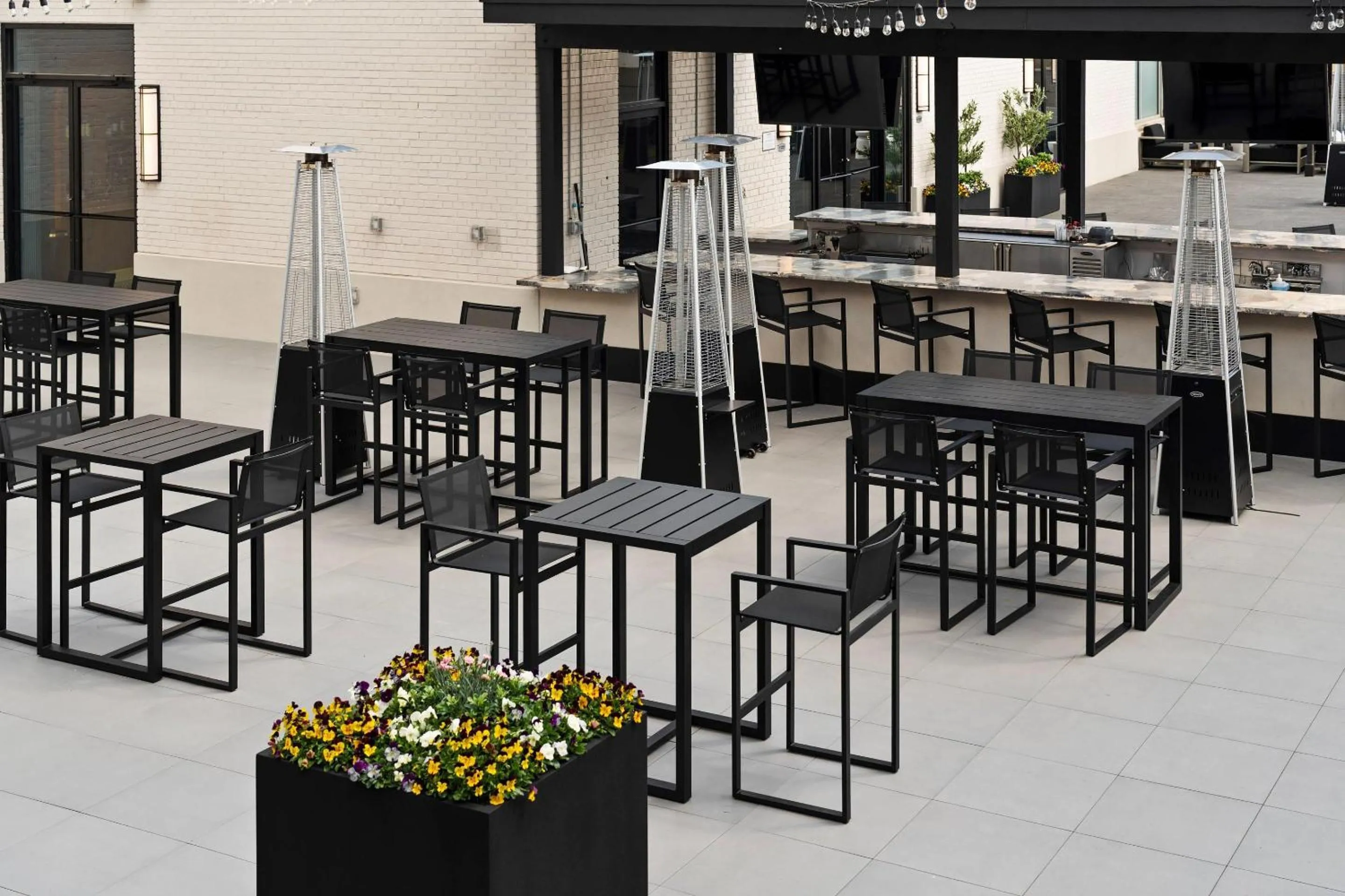 Restaurant/places to eat in Cambria Hotel Detroit Downtown