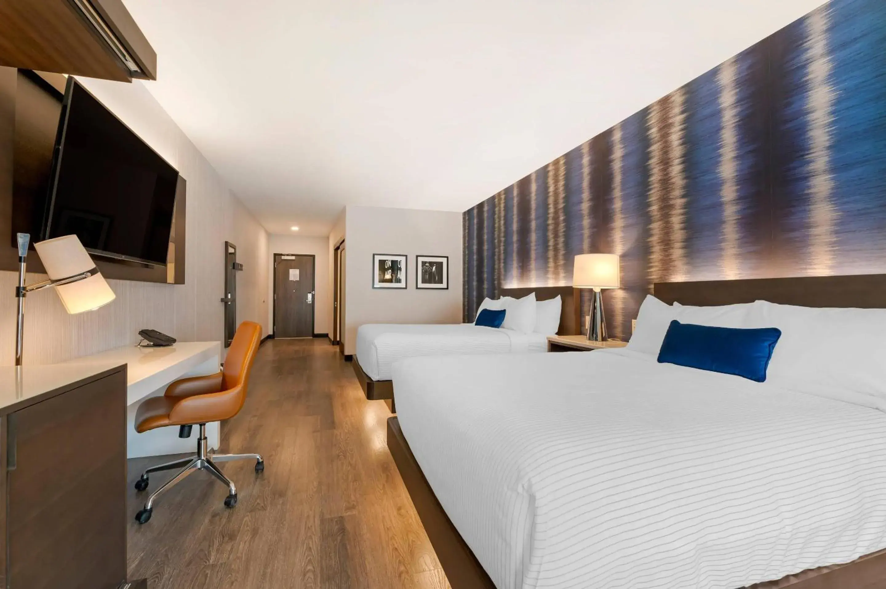 Bedroom, Bed in Cambria Hotel Detroit Downtown Bedroom, Bed in Cambria Hotel Detroit Downtown