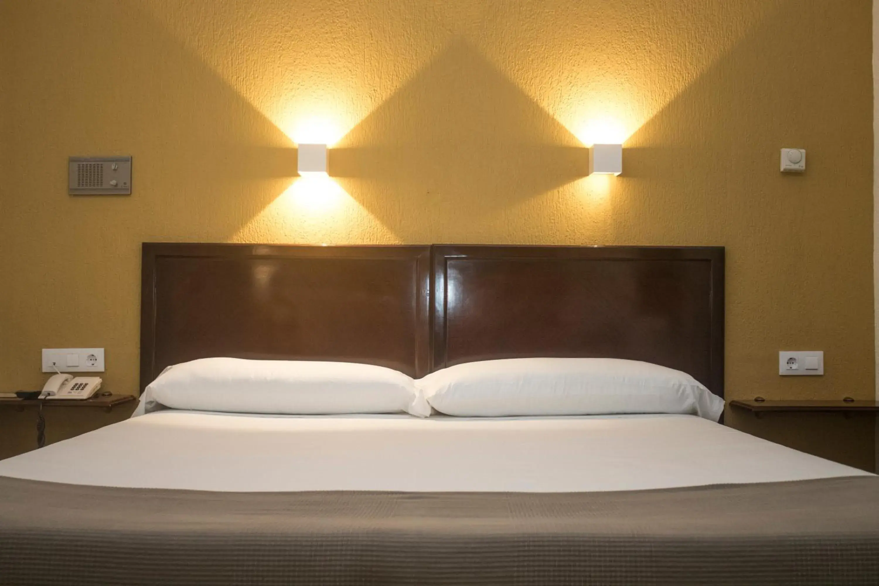 King Room with Pool View in Hotel Caribe King Room with Pool View in Hotel Caribe