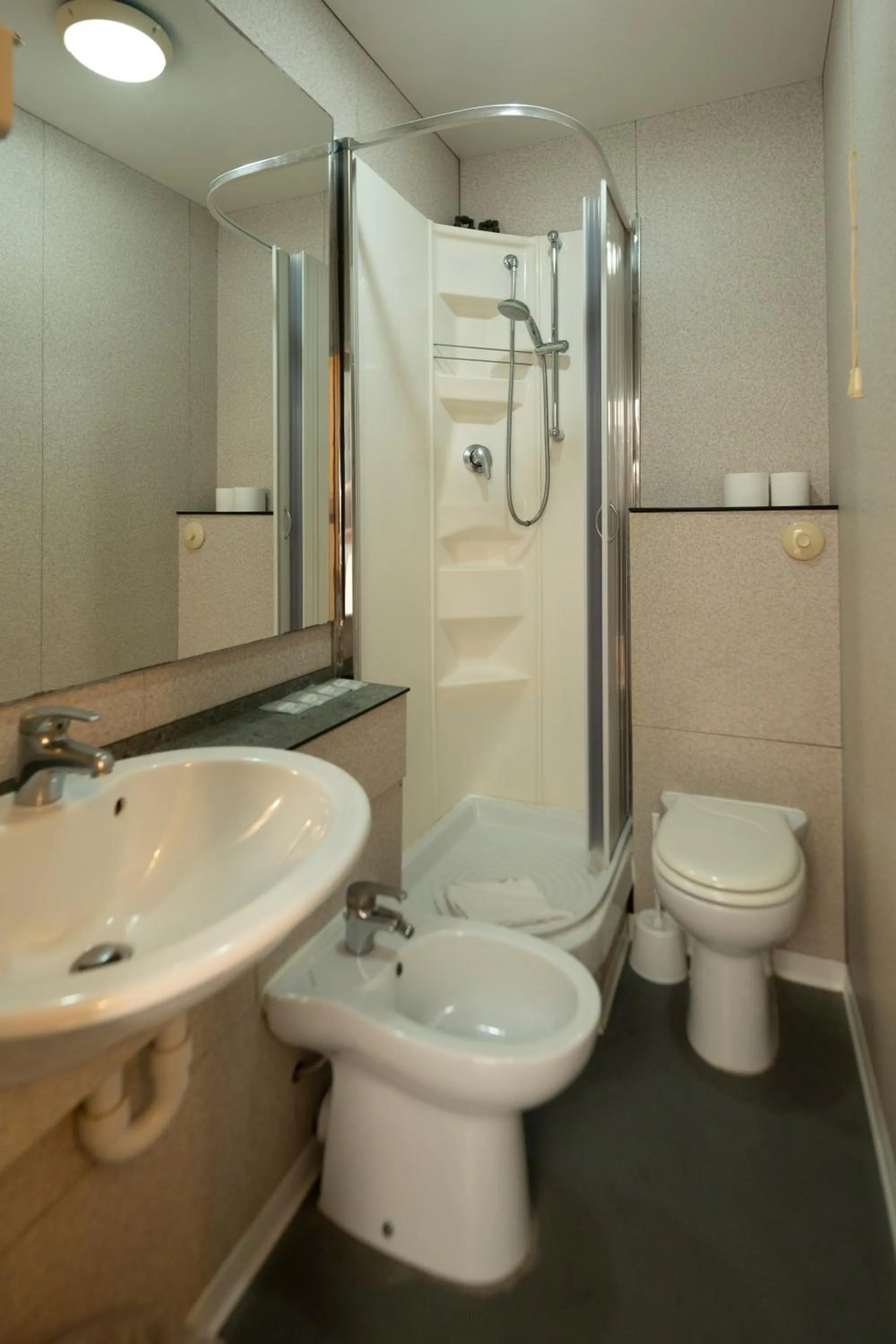 Shower in Hotel & Hostel 7