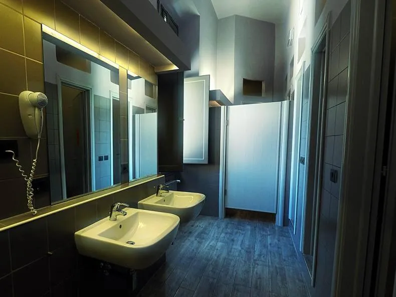 Shower in Hotel & Hostel 7