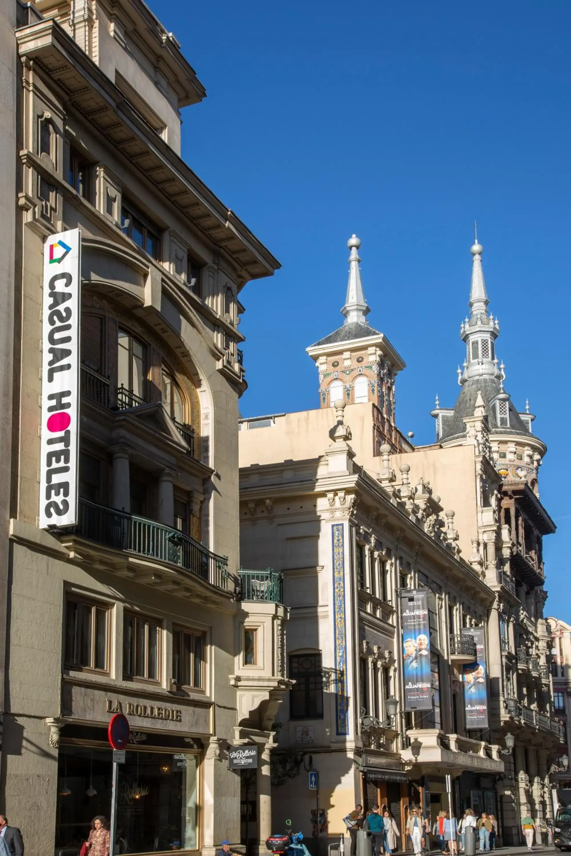 Facade/entrance in Casual del Teatro Madrid Facade/entrance in Casual del Teatro Madrid