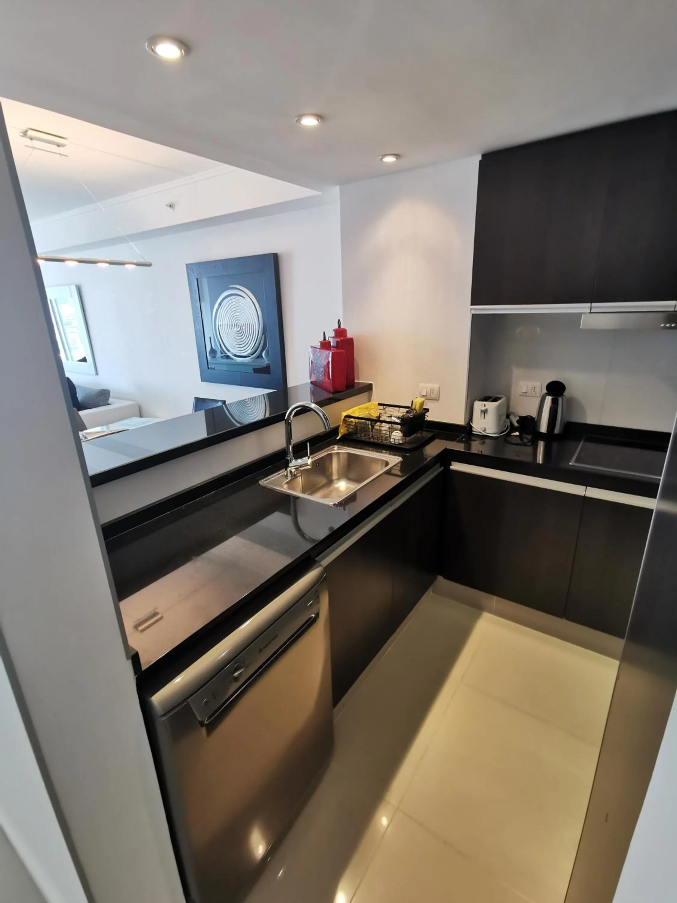 Three-Bedroom Apartment in Estelita The Forest Tower 2