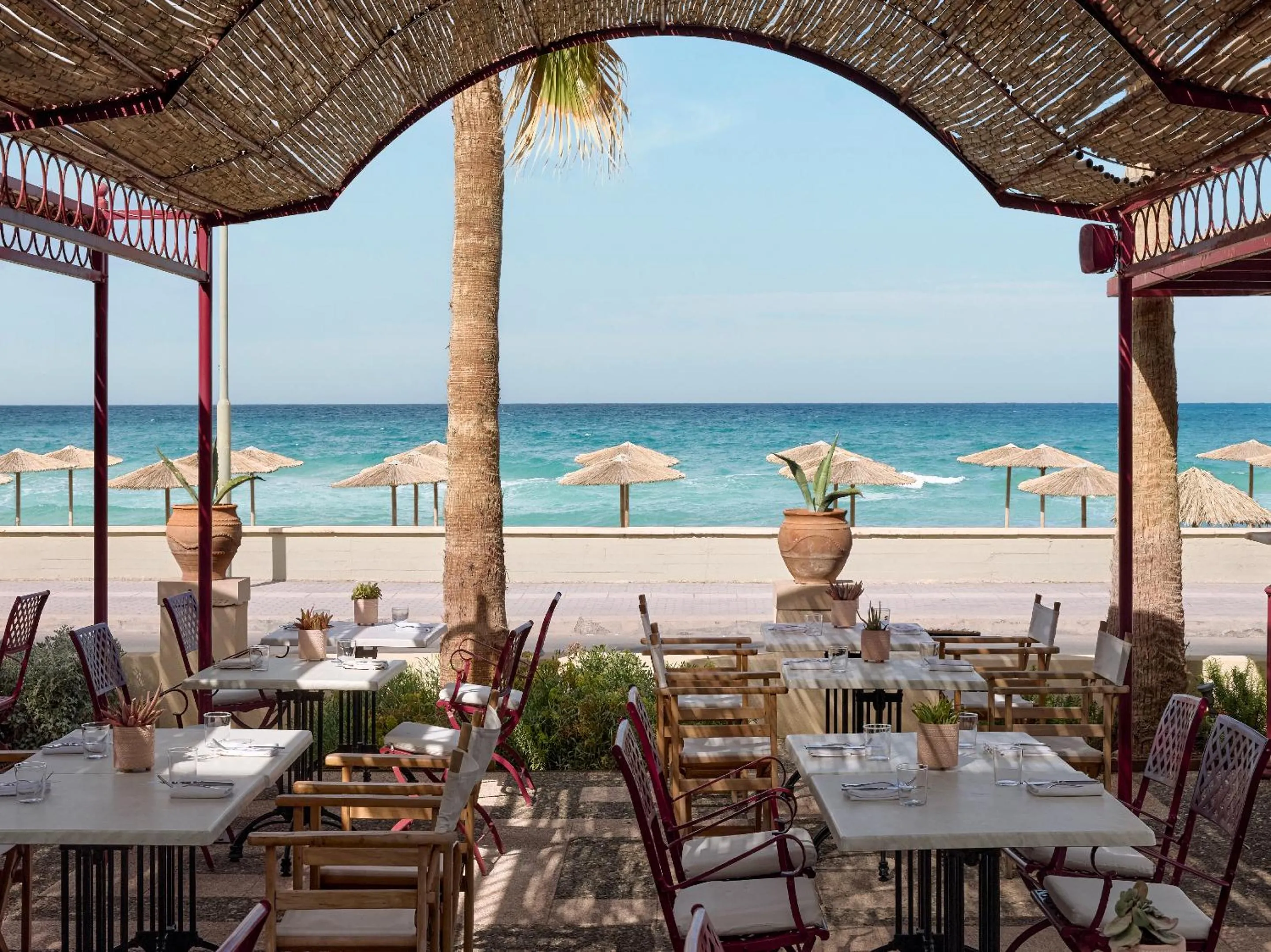 Restaurant/places to eat in Grecotel Plaza Beach House
