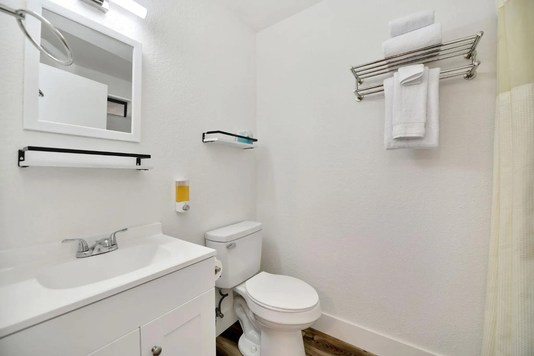 Bathroom in Amador Hotel