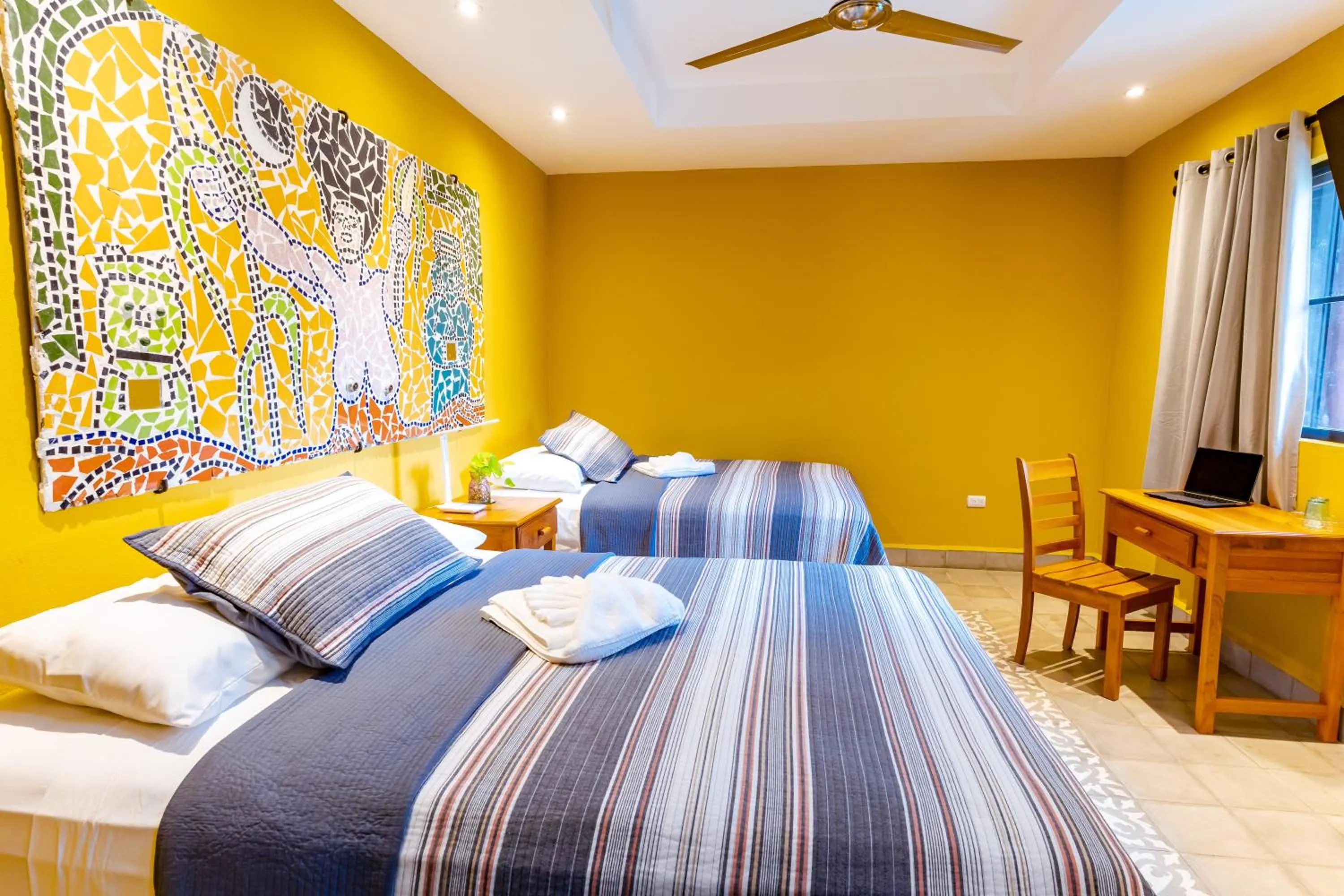 Deluxe Double Room with Two Double Beds in Hotel Boutique Mosaico