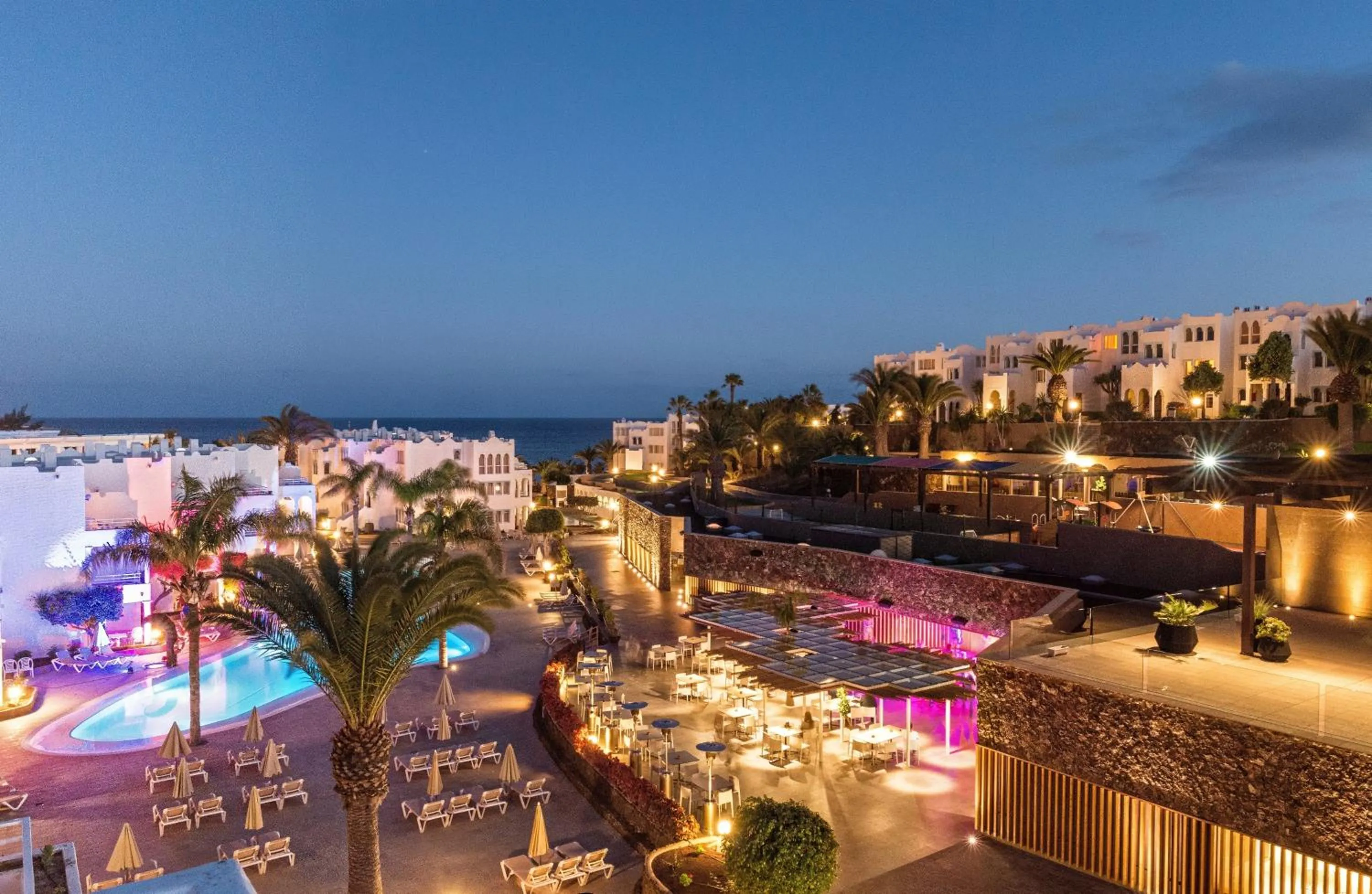 Facade/entrance in Sotavento Beach Club