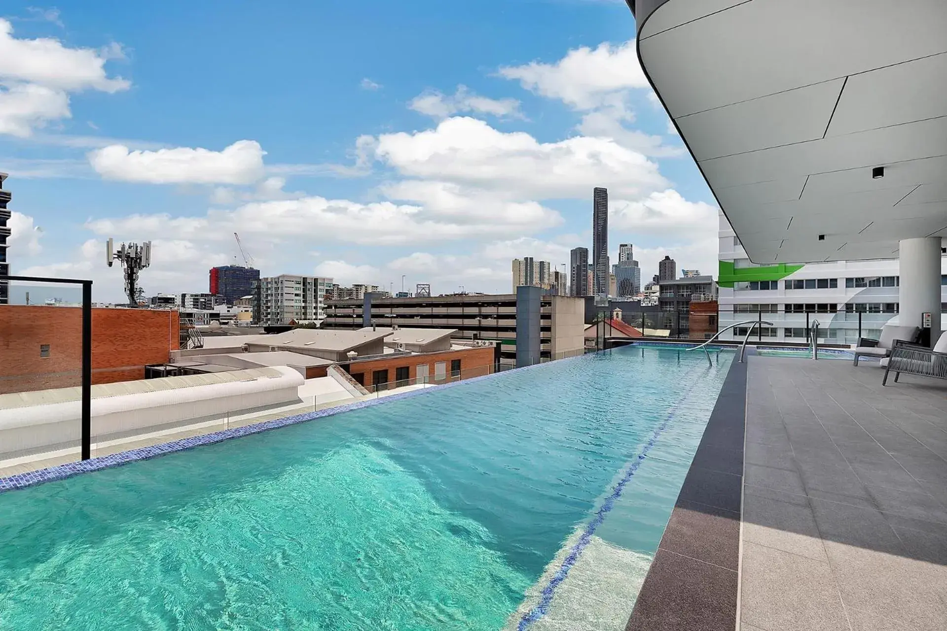 Swimming pool in Kooii Apartments Swimming pool in Kooii Apartments