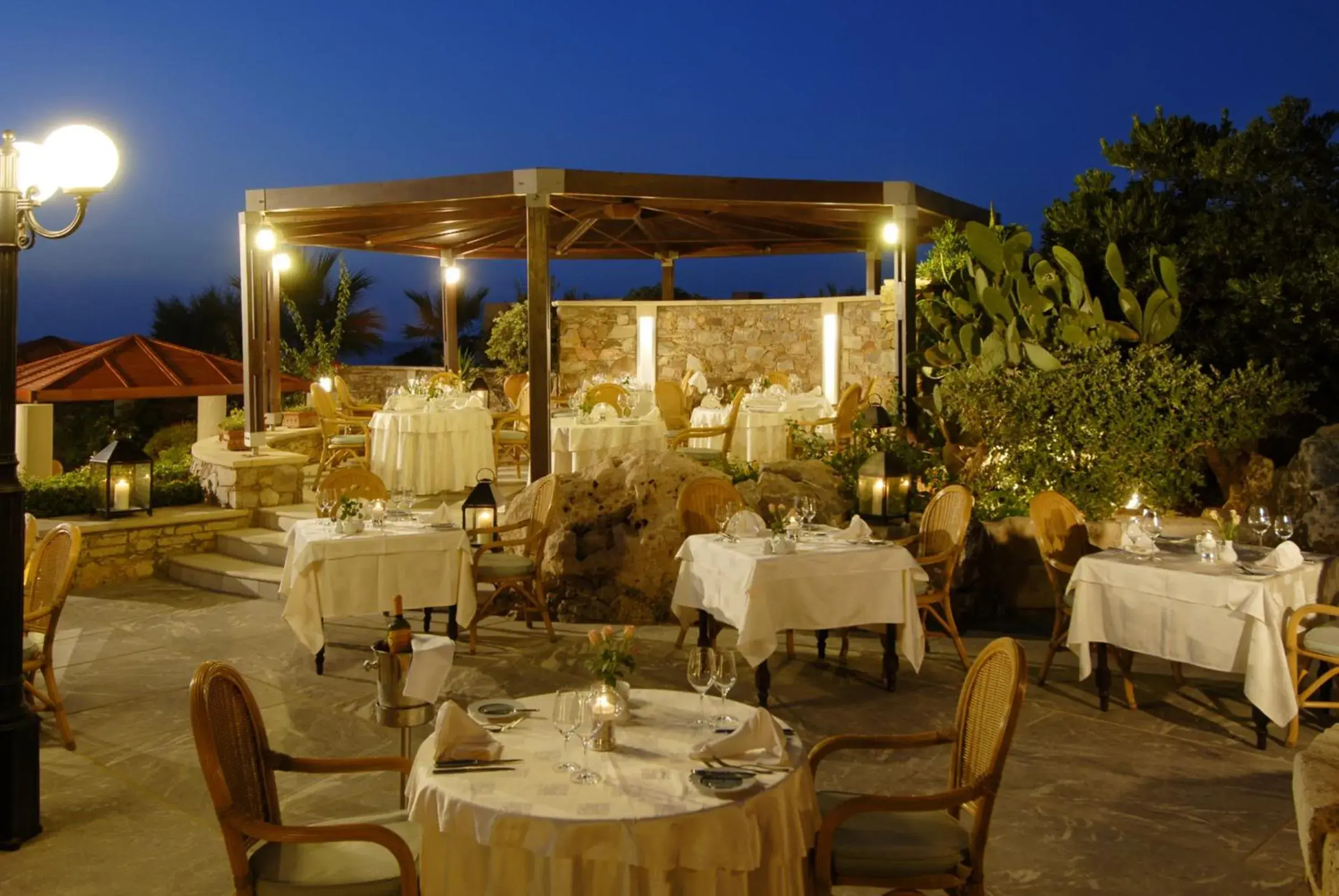 Restaurant/places to eat in Aquila Rithymna Beach Restaurant/places to eat in Aquila Rithymna Beach