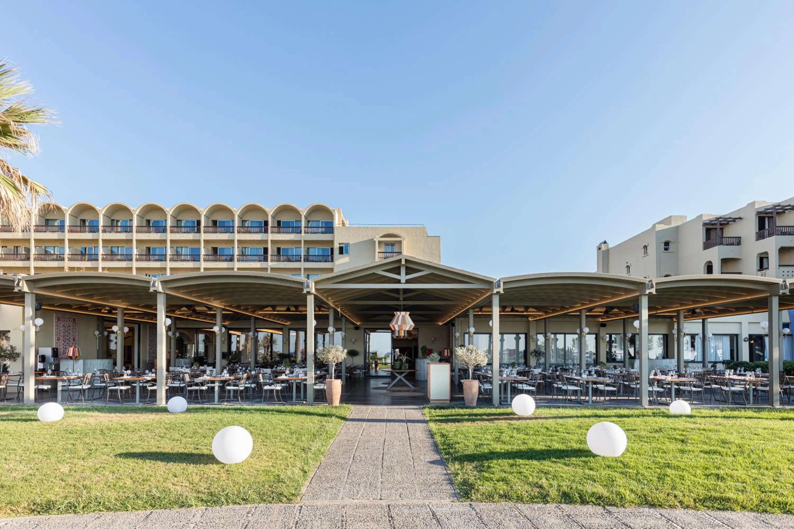 Restaurant/places to eat in Aquila Rithymna Beach