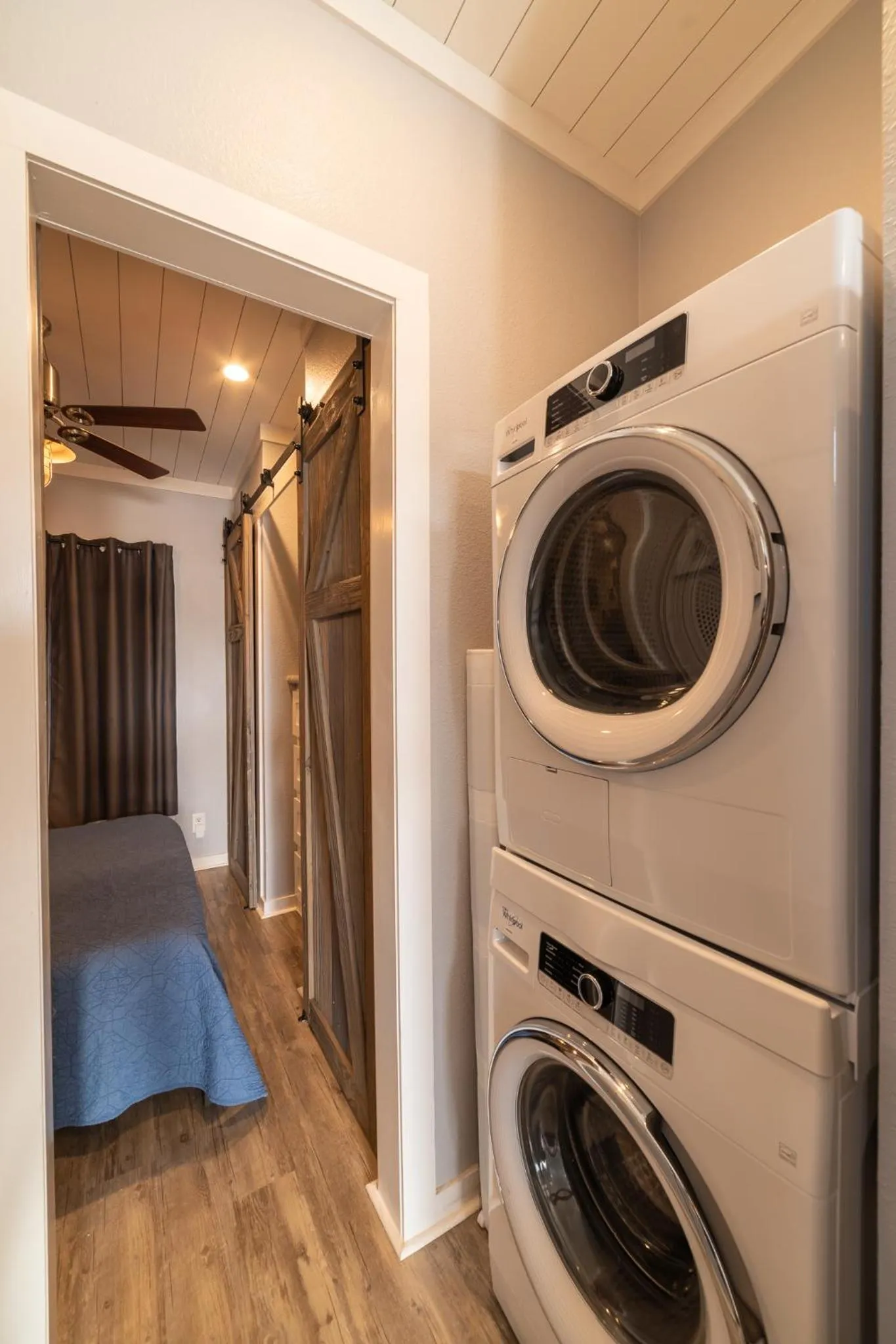 washing machine, Bed in Tiny Upscale Resort Home