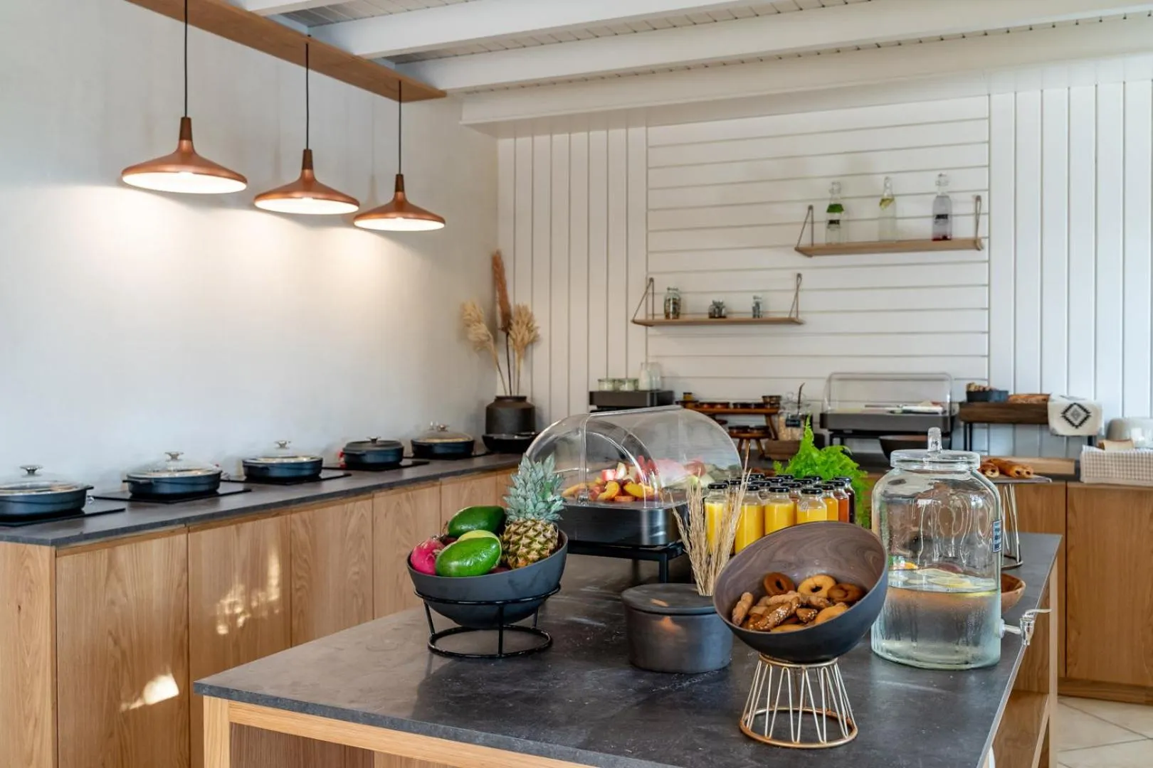 Buffet breakfast in Marillia Village