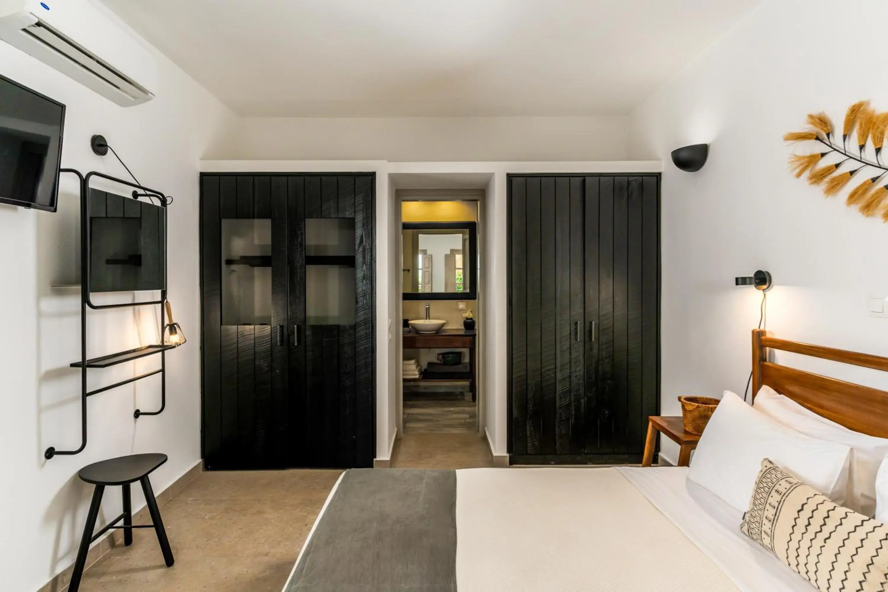 Bed in Marillia Village Bed in Marillia Village