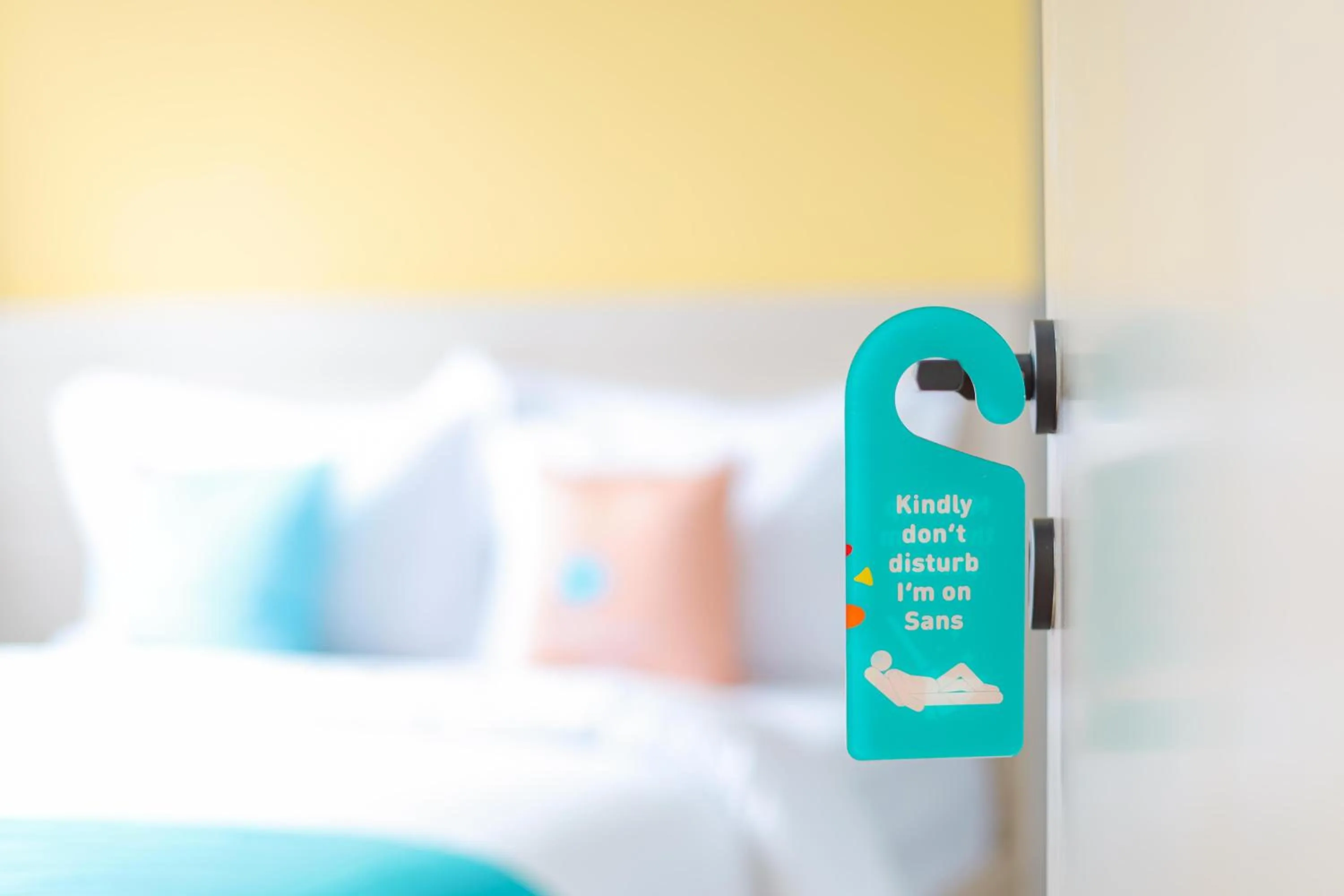 Bedroom, Bed in Sans Hotel Clover Ace Surabaya by RedDoorz