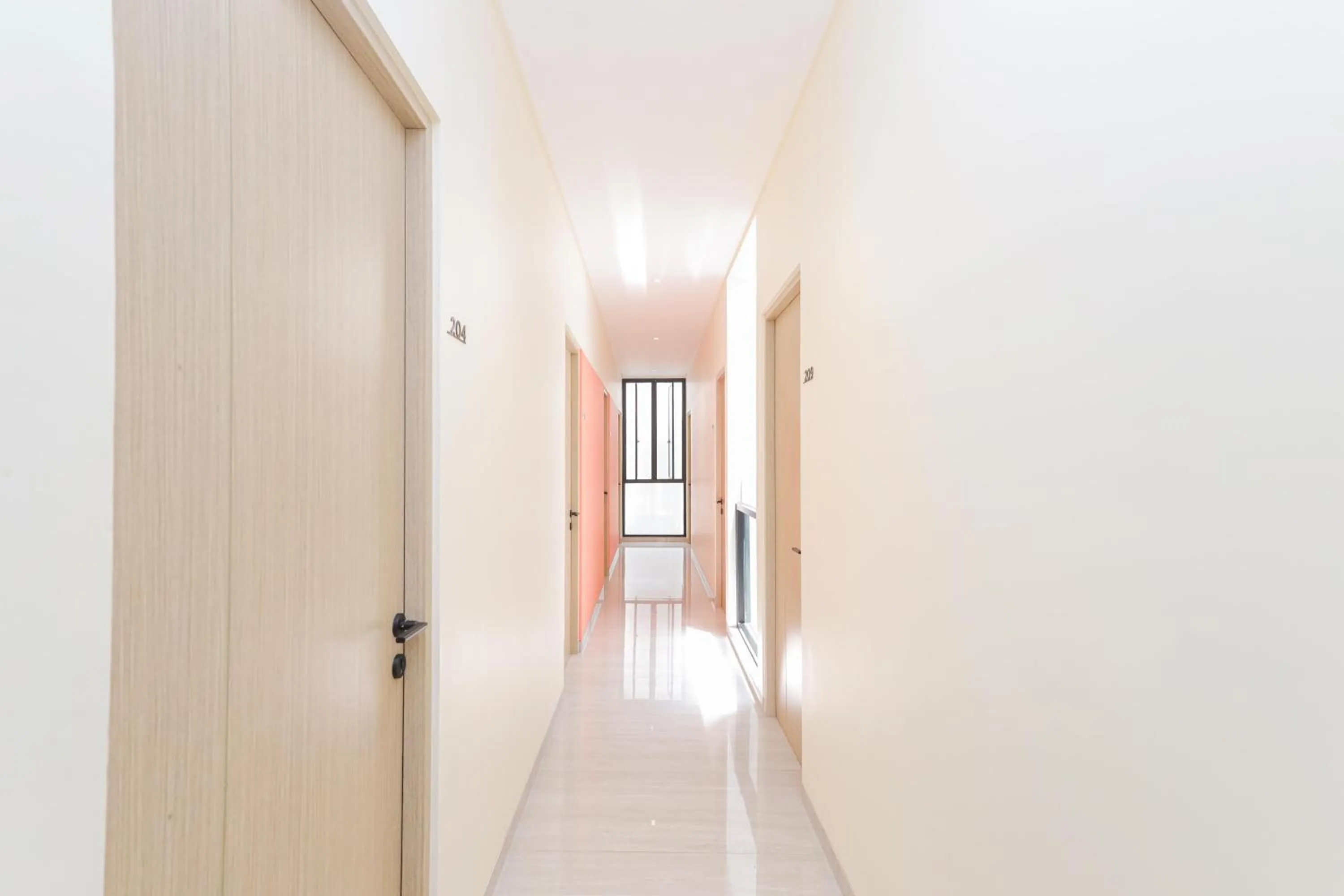 Floor plan in Sans Hotel Clover Ace Surabaya by RedDoorz