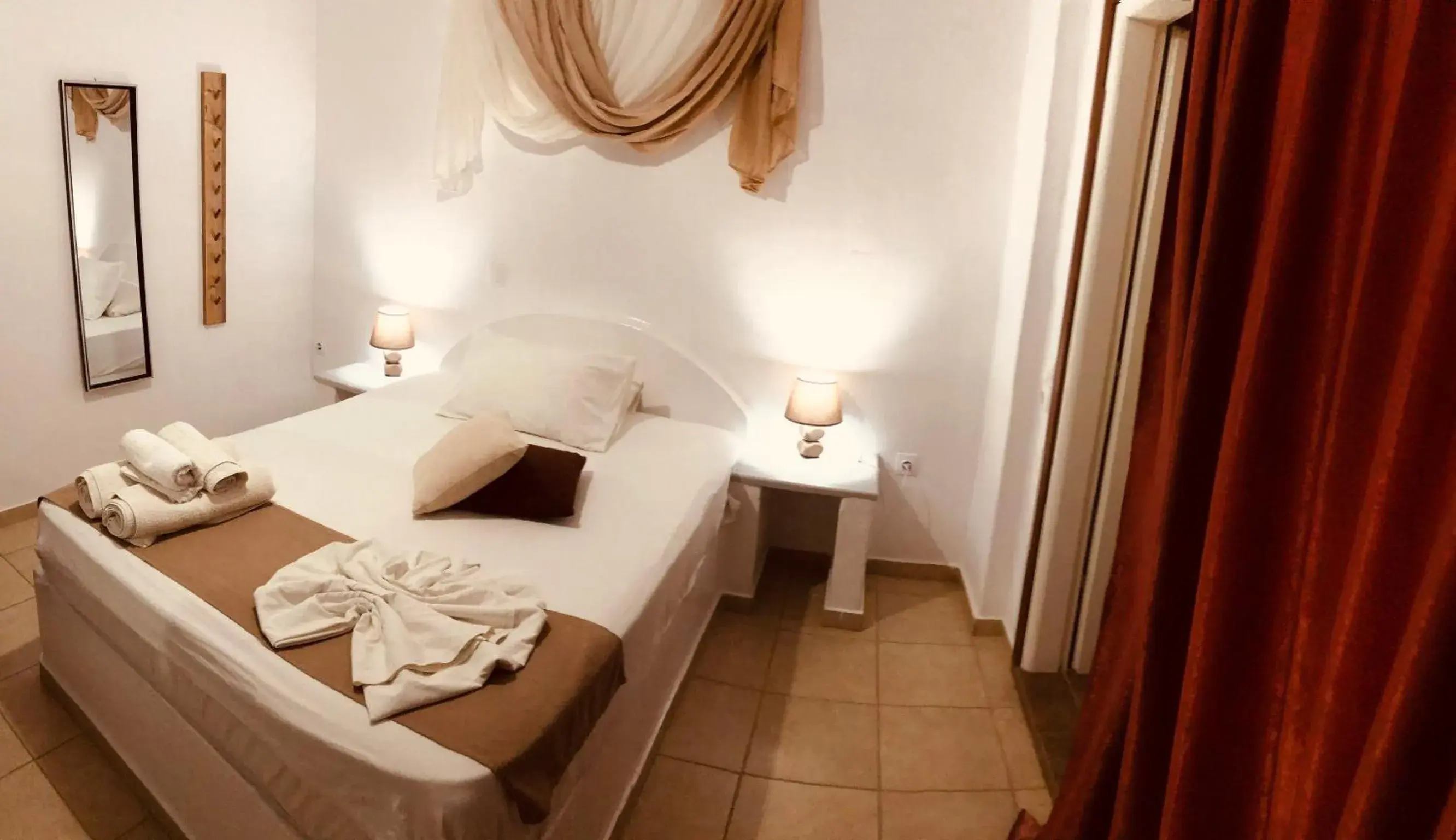 Bed in Villa Livadaros Bed in Villa Livadaros