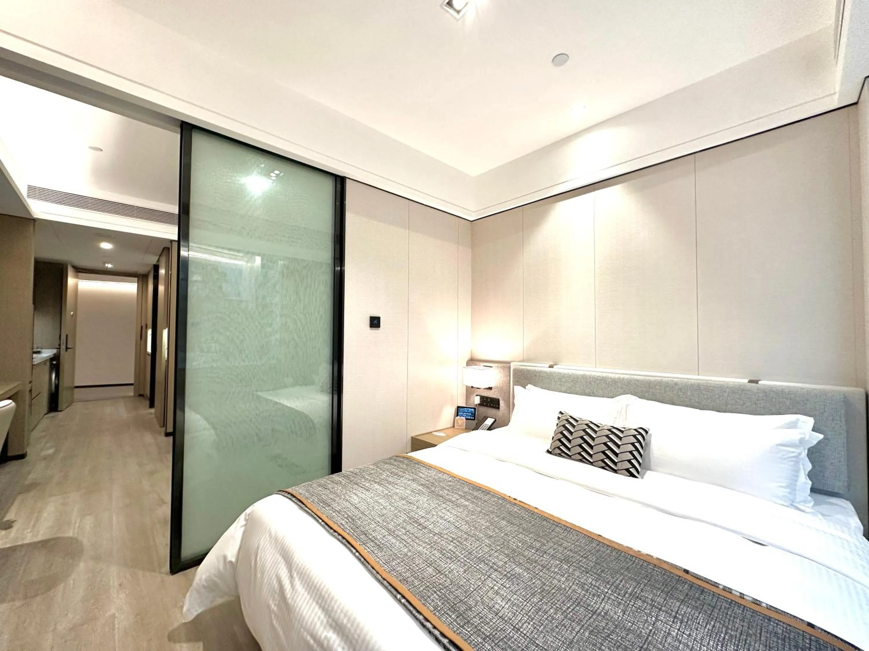 Bedroom, Bed in CM Serviced Apartment Shenzhen Dongmen