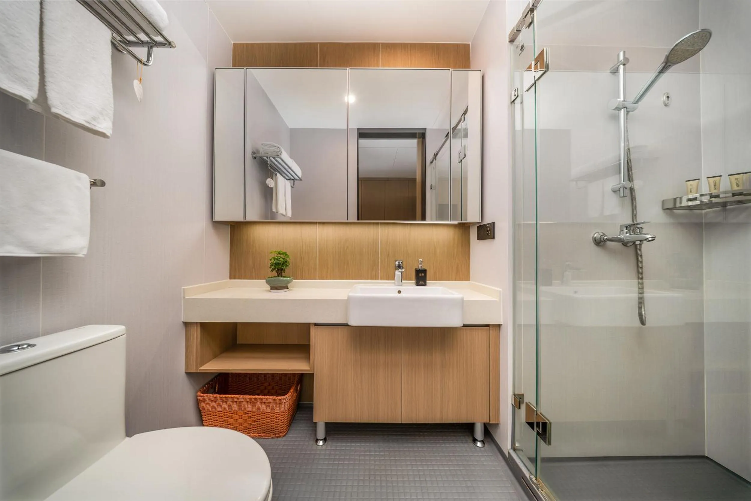 Bathroom in CM Serviced Apartment Shenzhen Dongmen