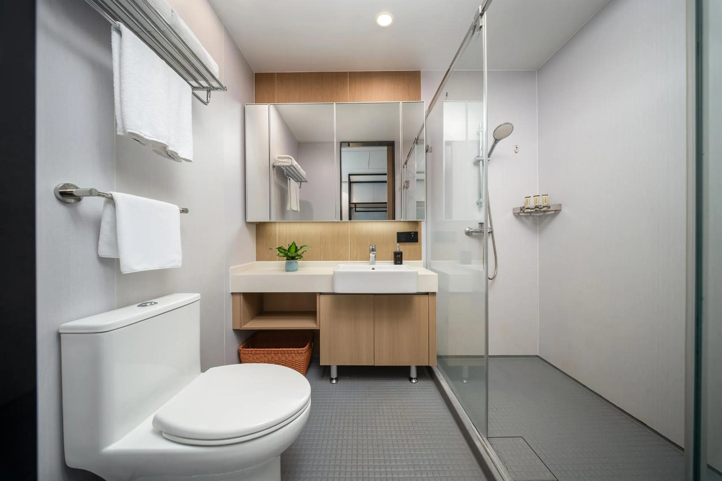 CM Serviced Apartment Shenzhen Dongmen