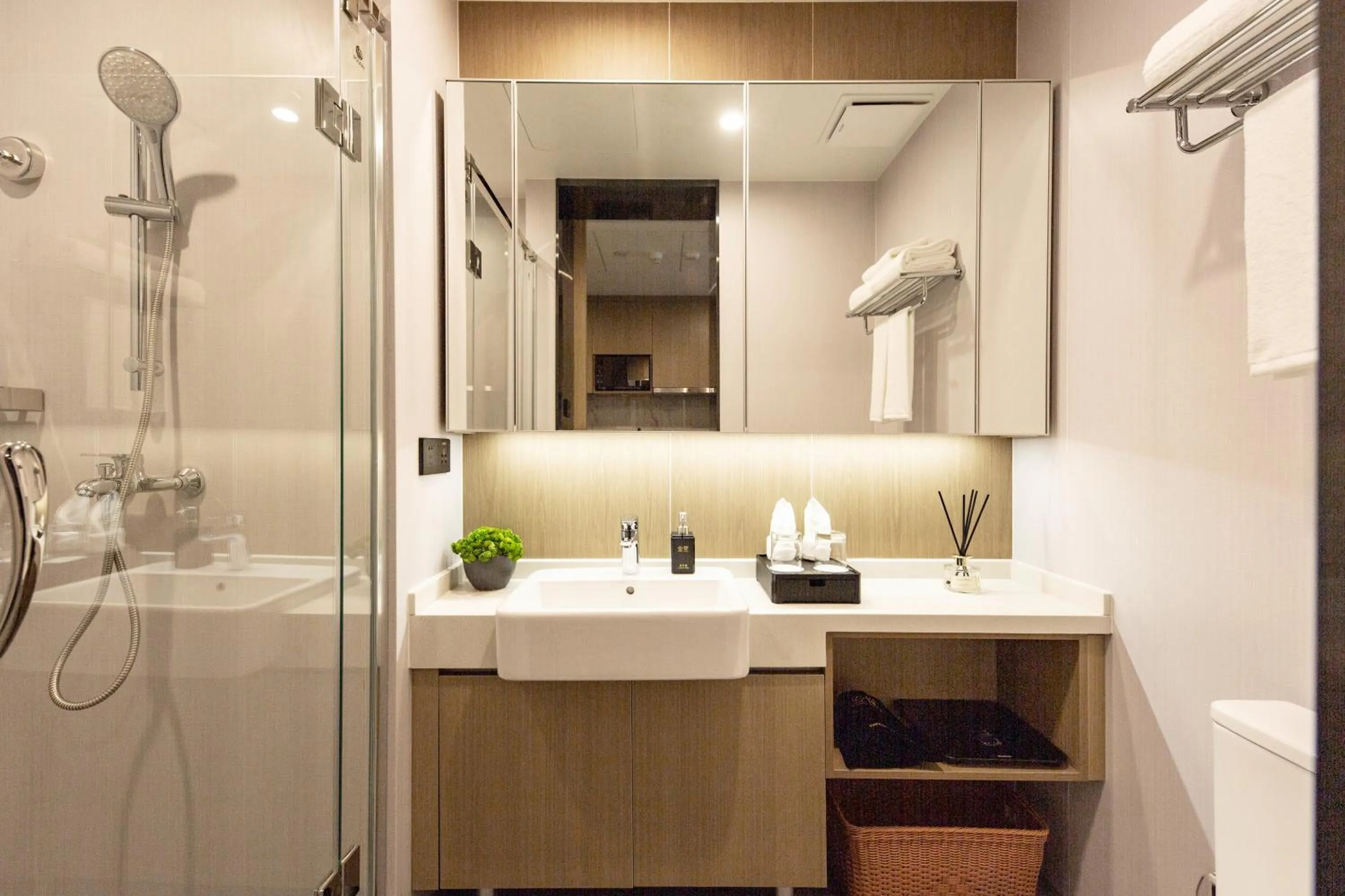 Bathroom in CM Serviced Apartment Shenzhen Dongmen