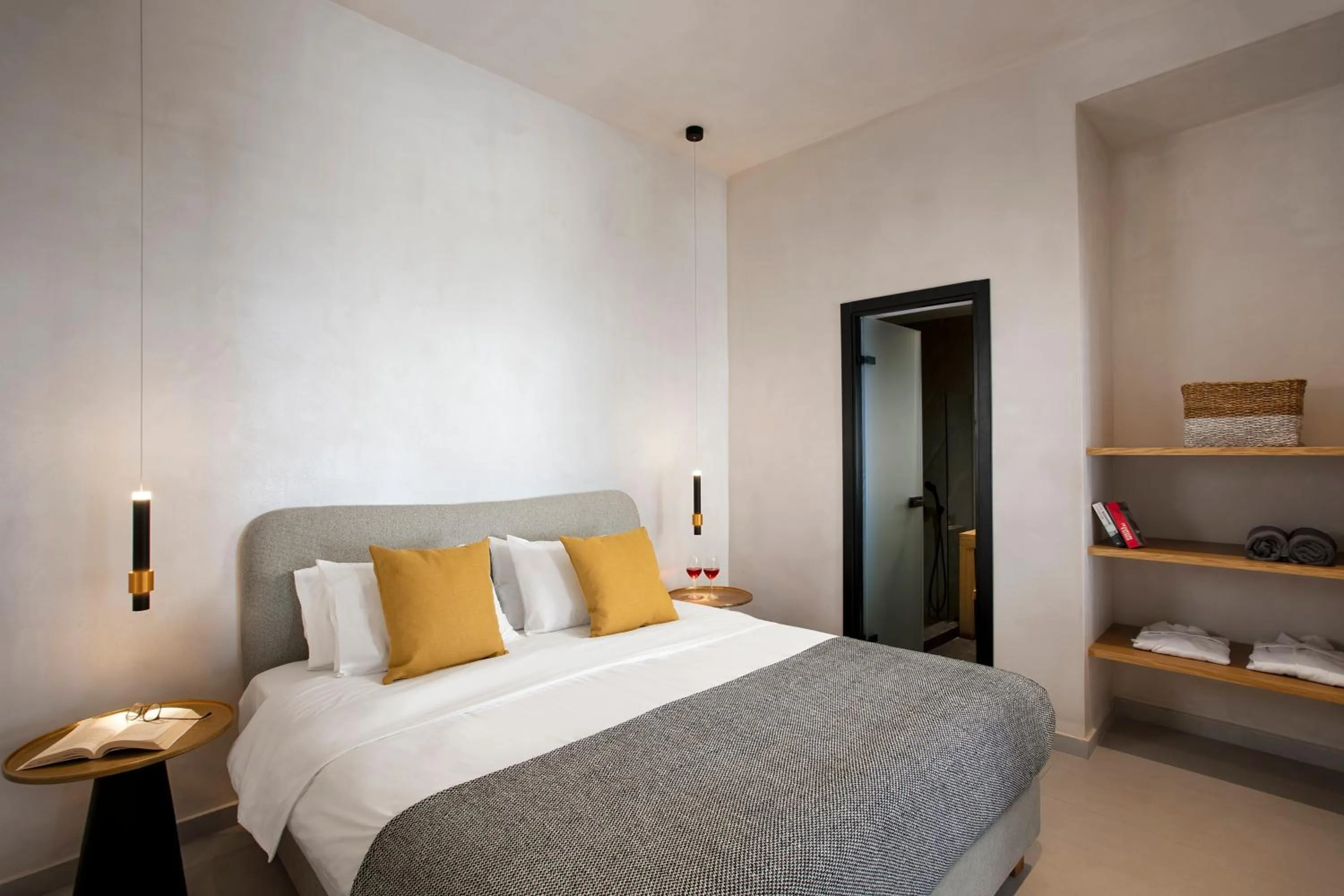 Bed in Andromeda Villas & Spa Resort