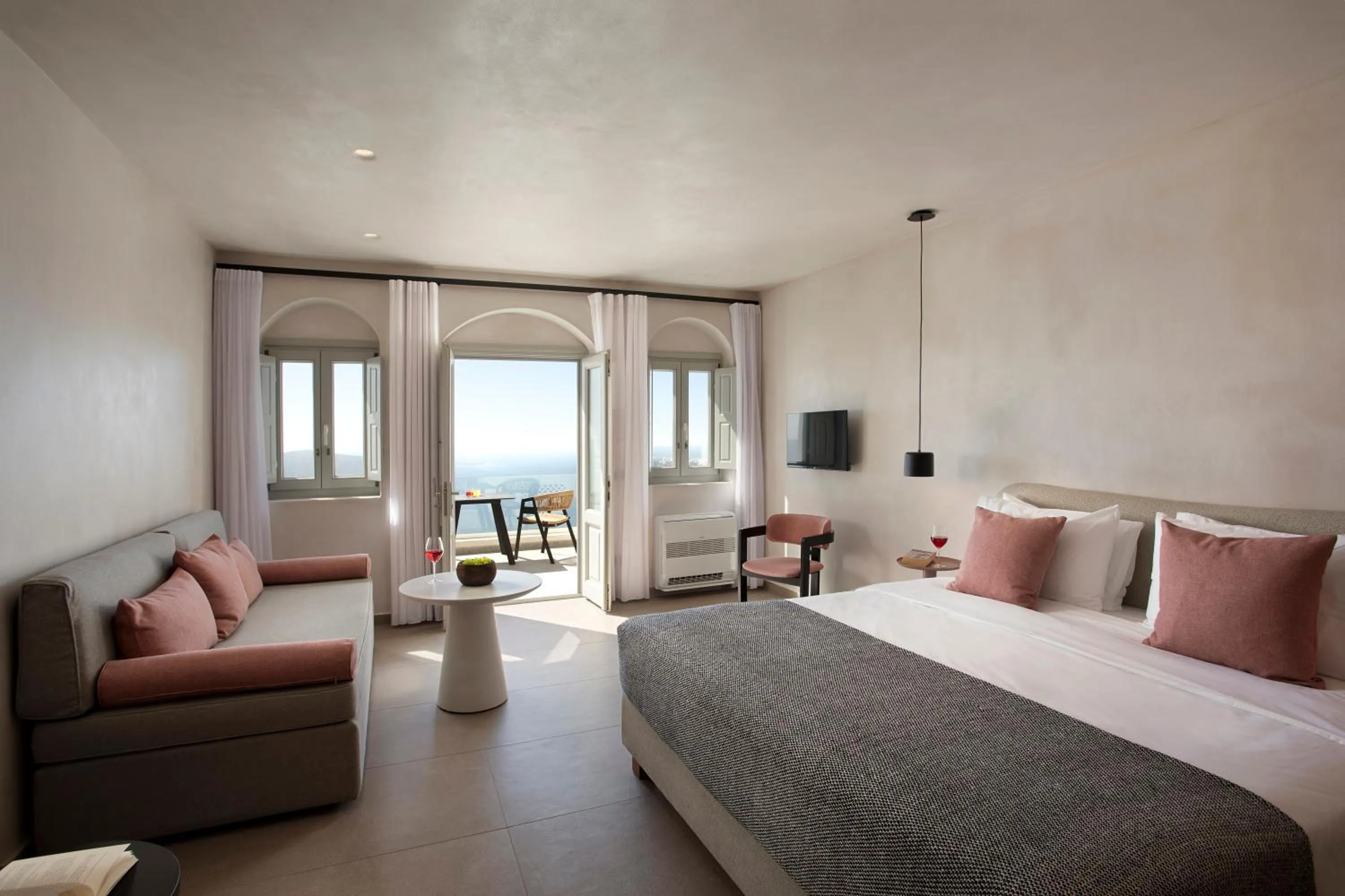 Bed in Andromeda Villas & Spa Resort