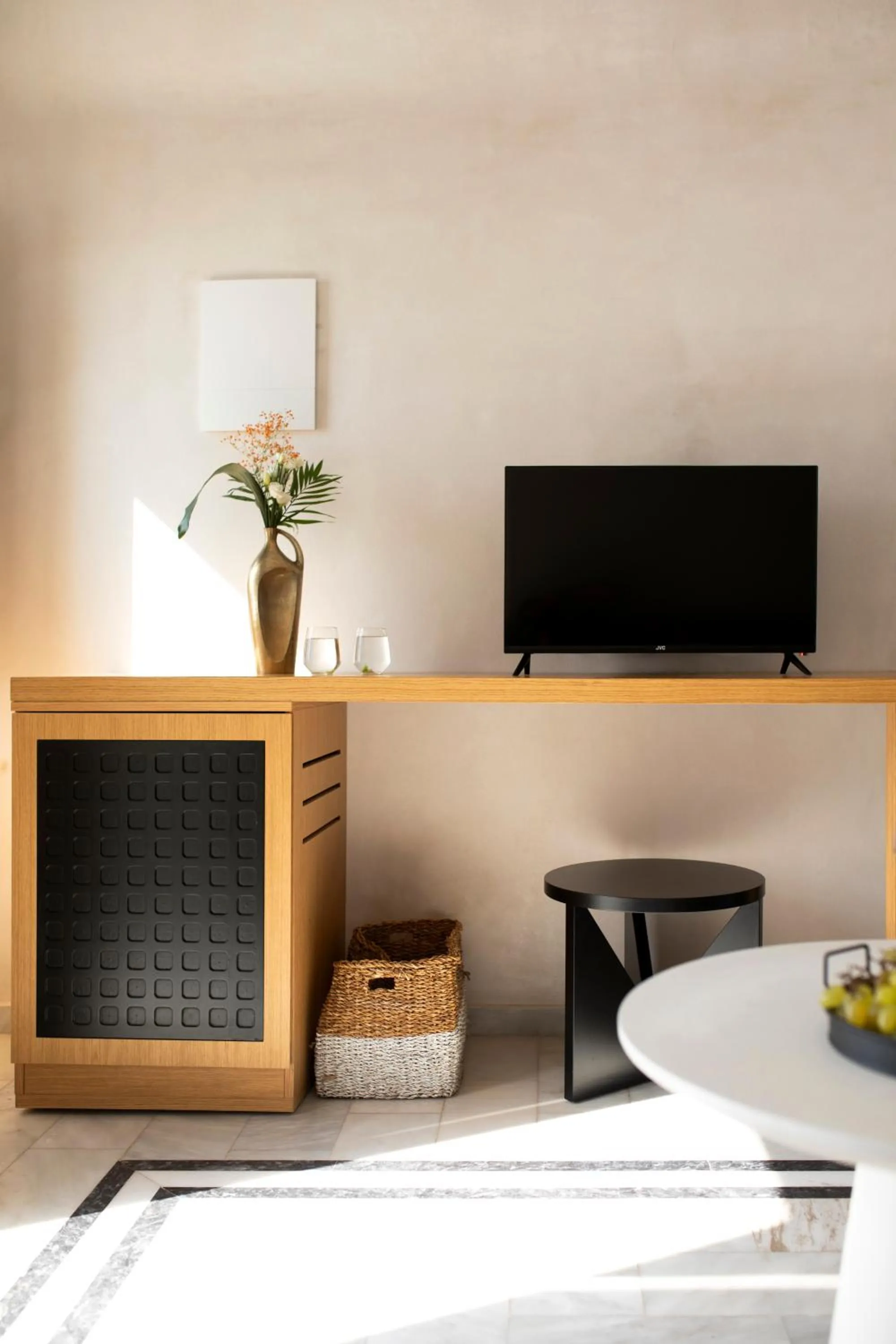 TV and multimedia in Andromeda Villas & Spa Resort